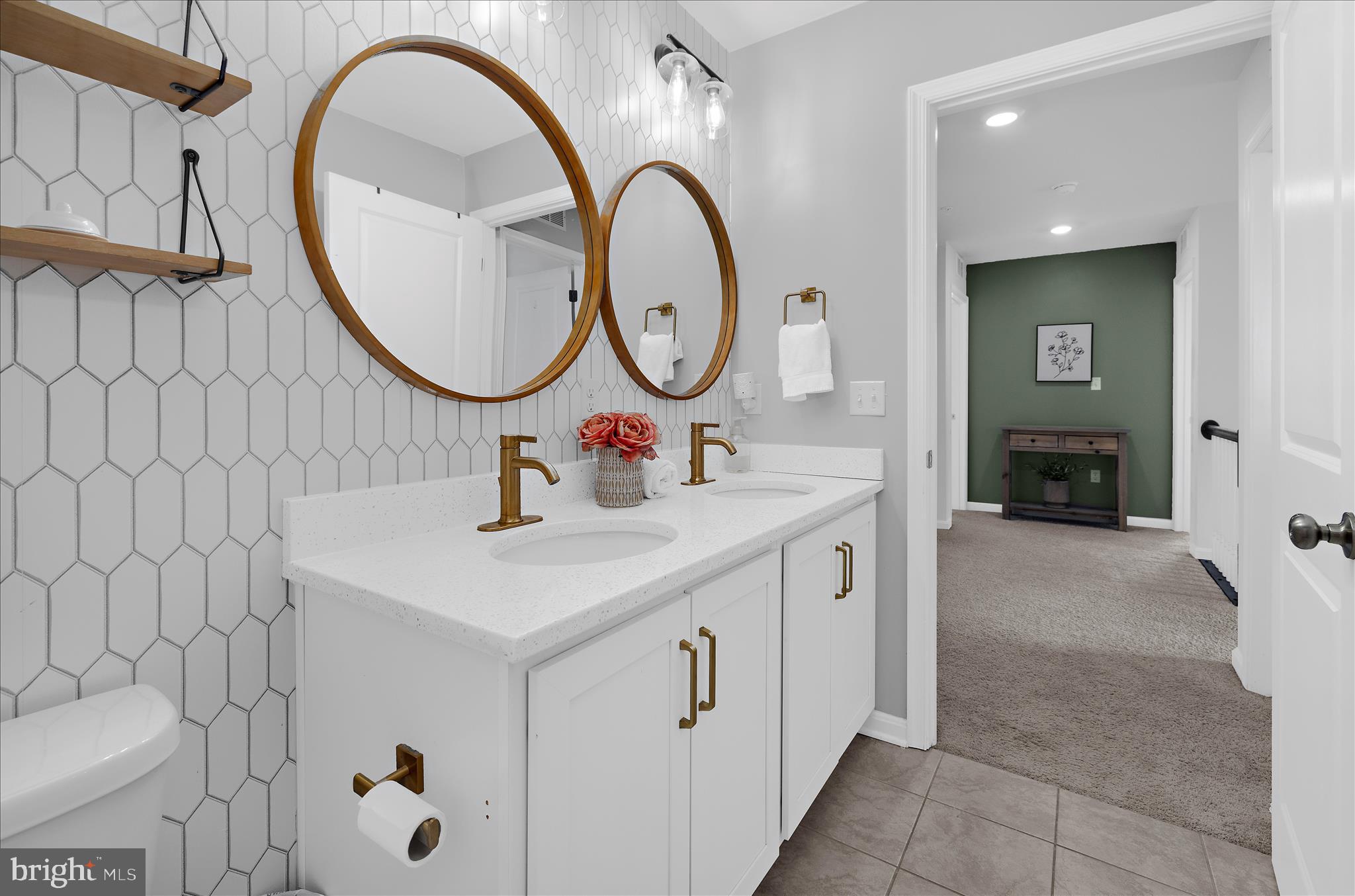 MONARCH GLEN - Residential