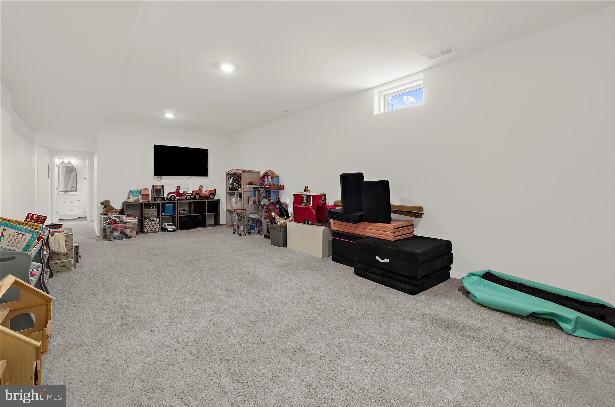 MONARCH GLEN - Residential