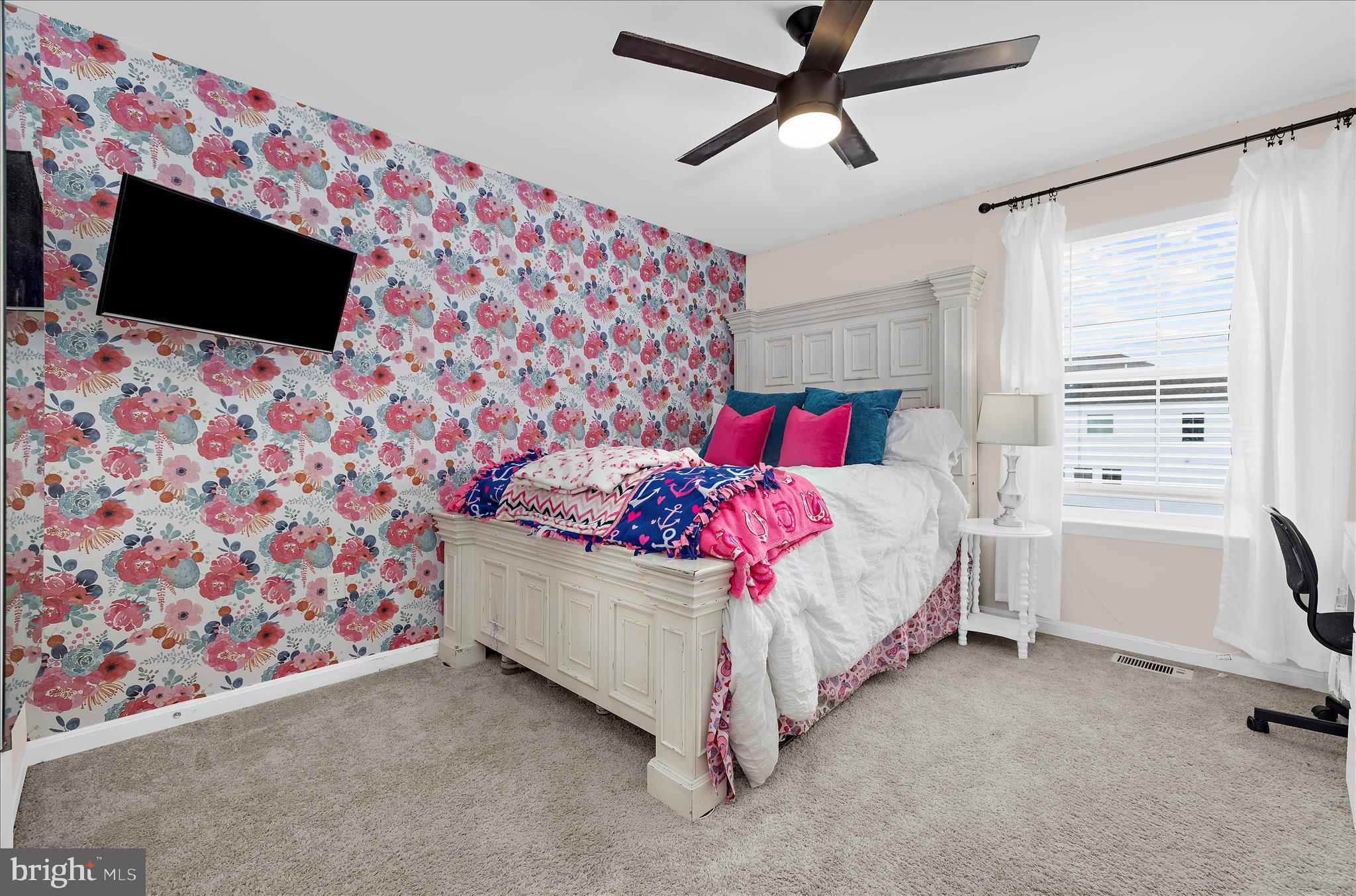 MONARCH GLEN - Residential