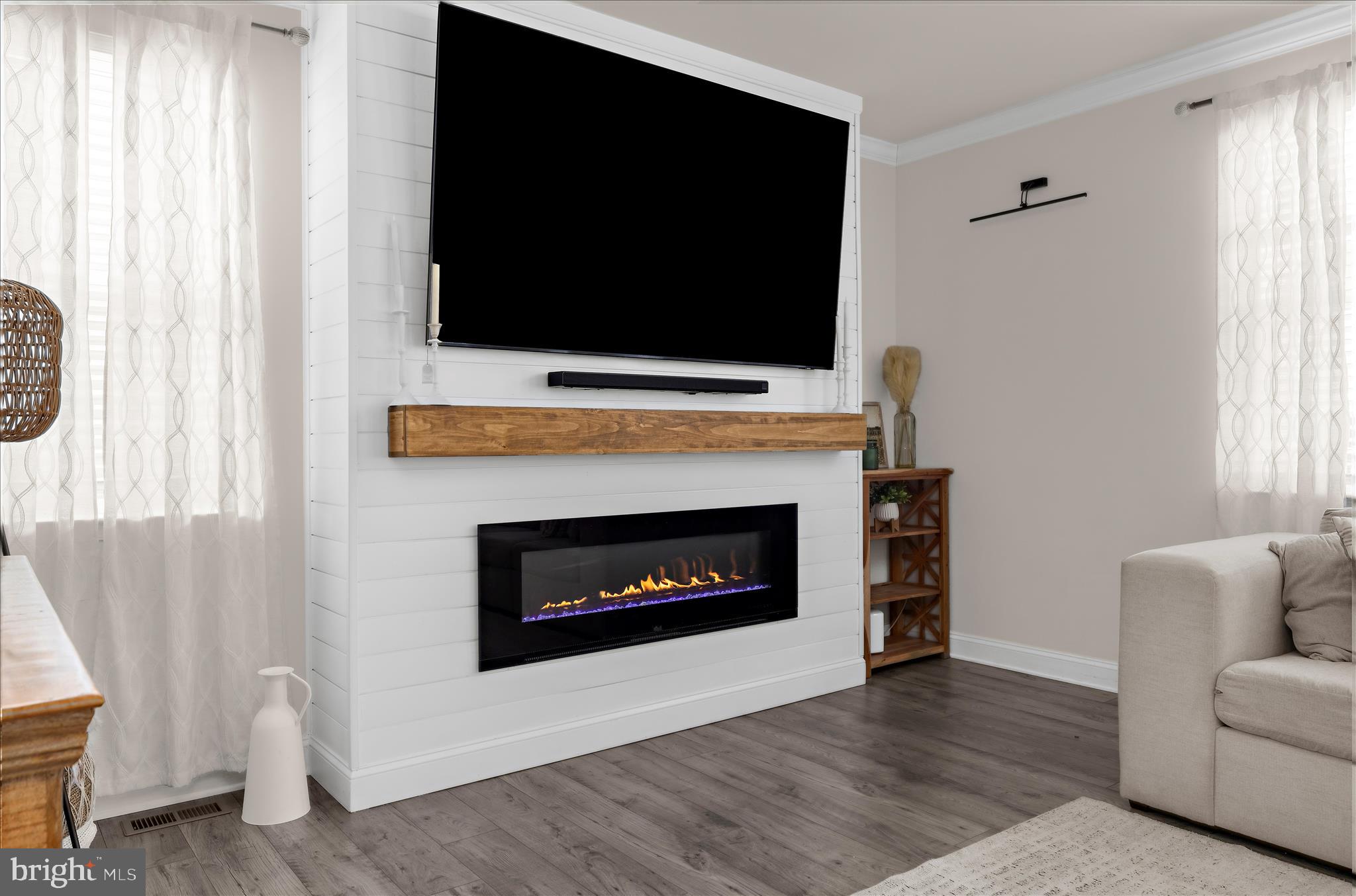 MONARCH GLEN - Residential