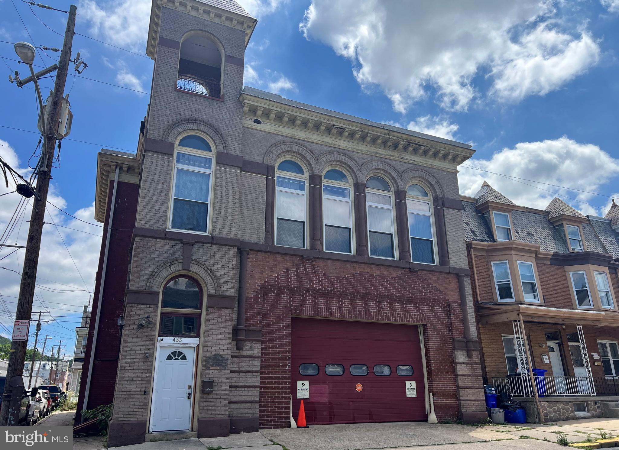 433 S 15TH STREET