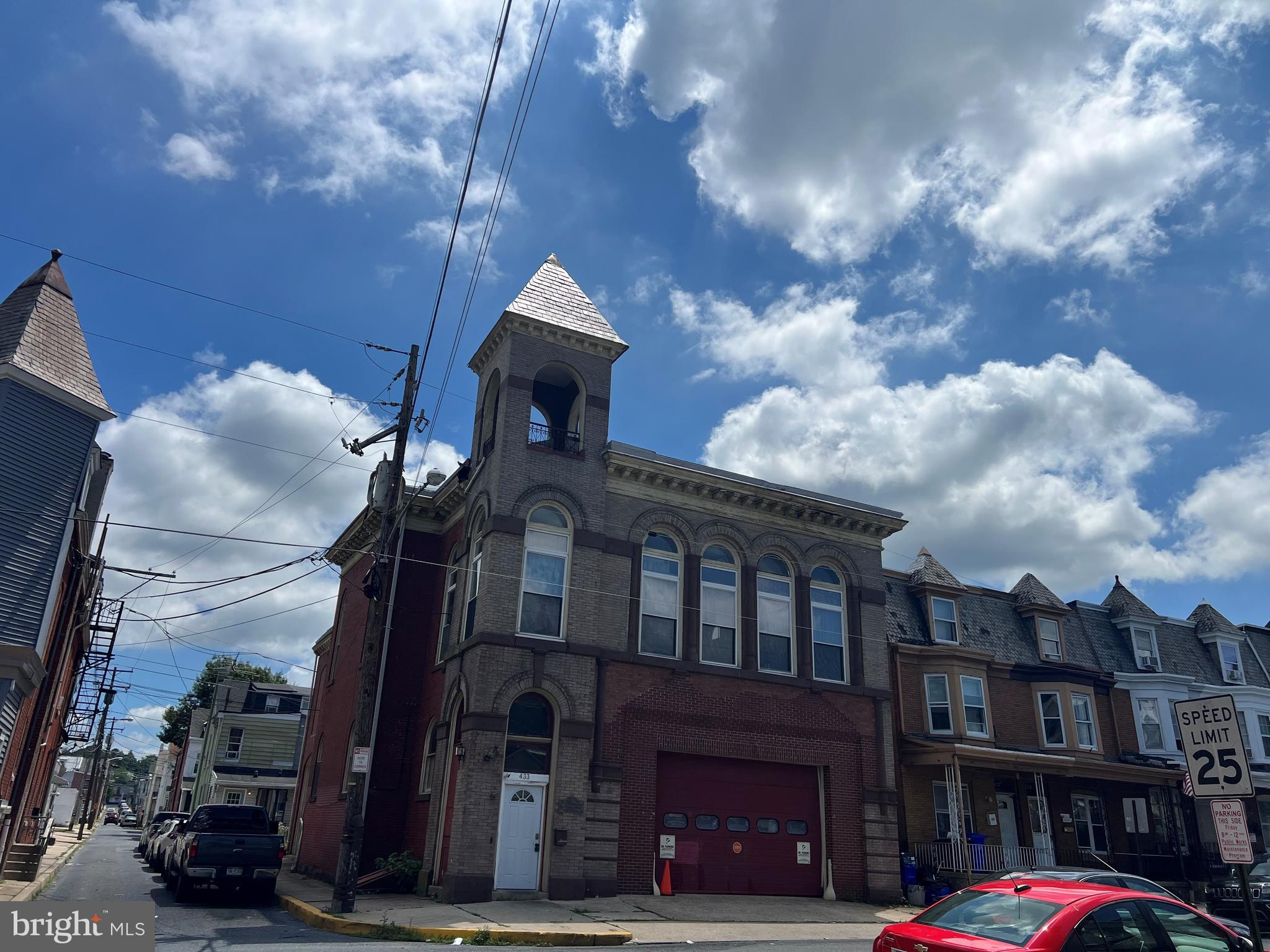 433 S 15TH STREET