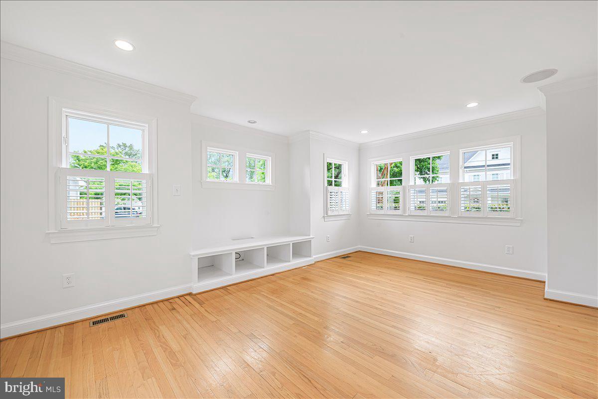 PARKWOOD - Residential