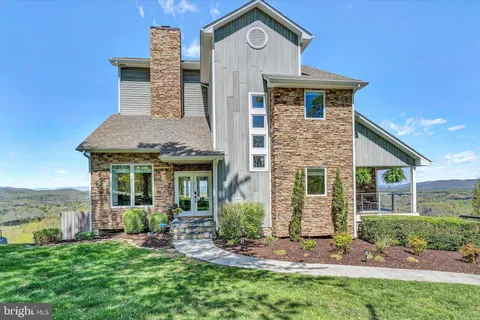 4510 Windy Gap Dr, Roanoke, VA MLS: VARK2000040