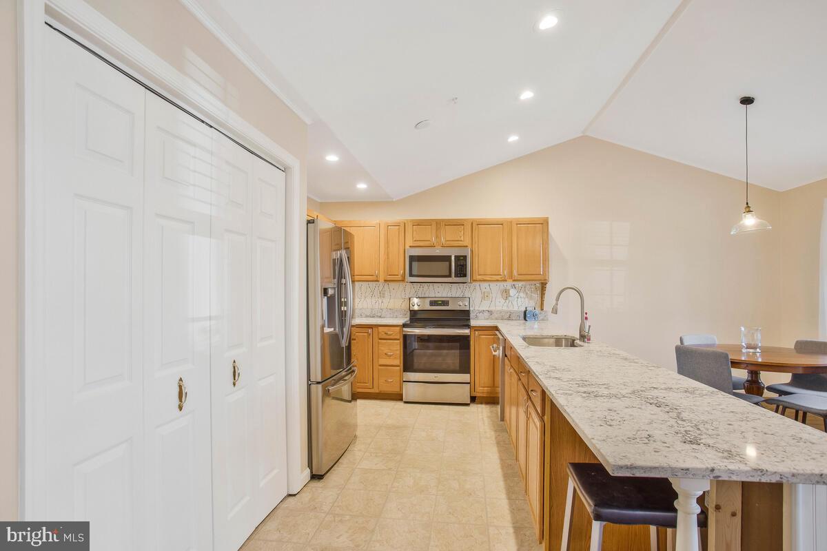 WESTLAKE - Residential