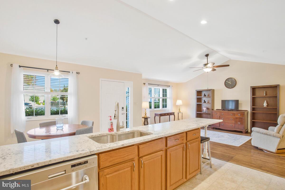 WESTLAKE - Residential