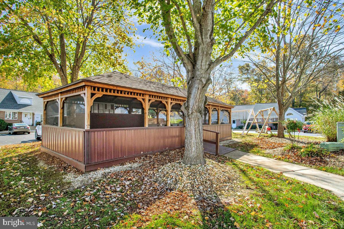 WESTLAKE - Residential