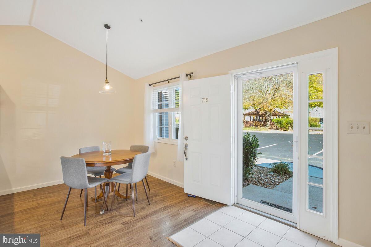 WESTLAKE - Residential