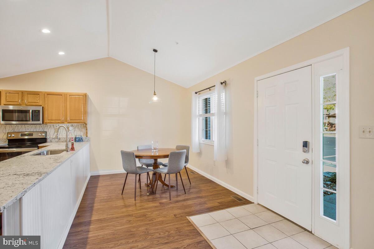 WESTLAKE - Residential