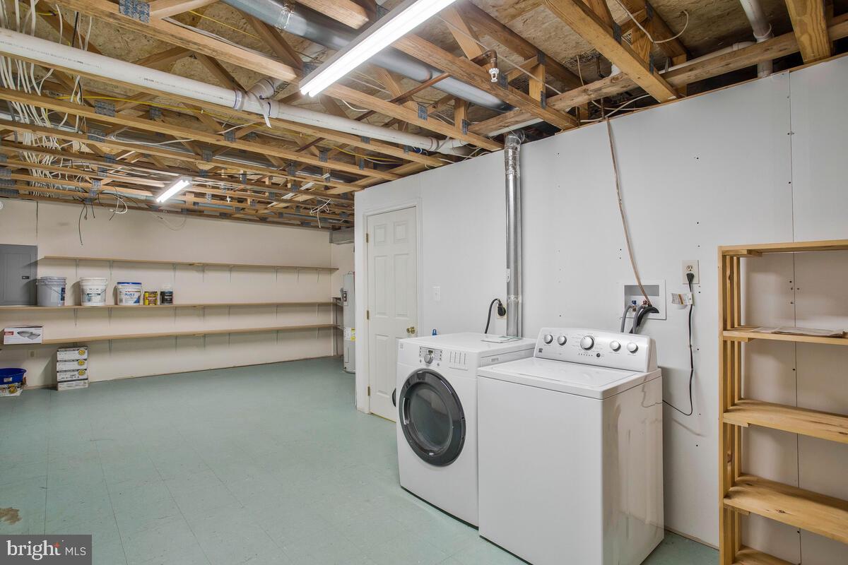 WESTLAKE - Residential