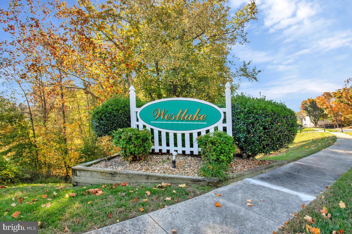 WESTLAKE - Residential