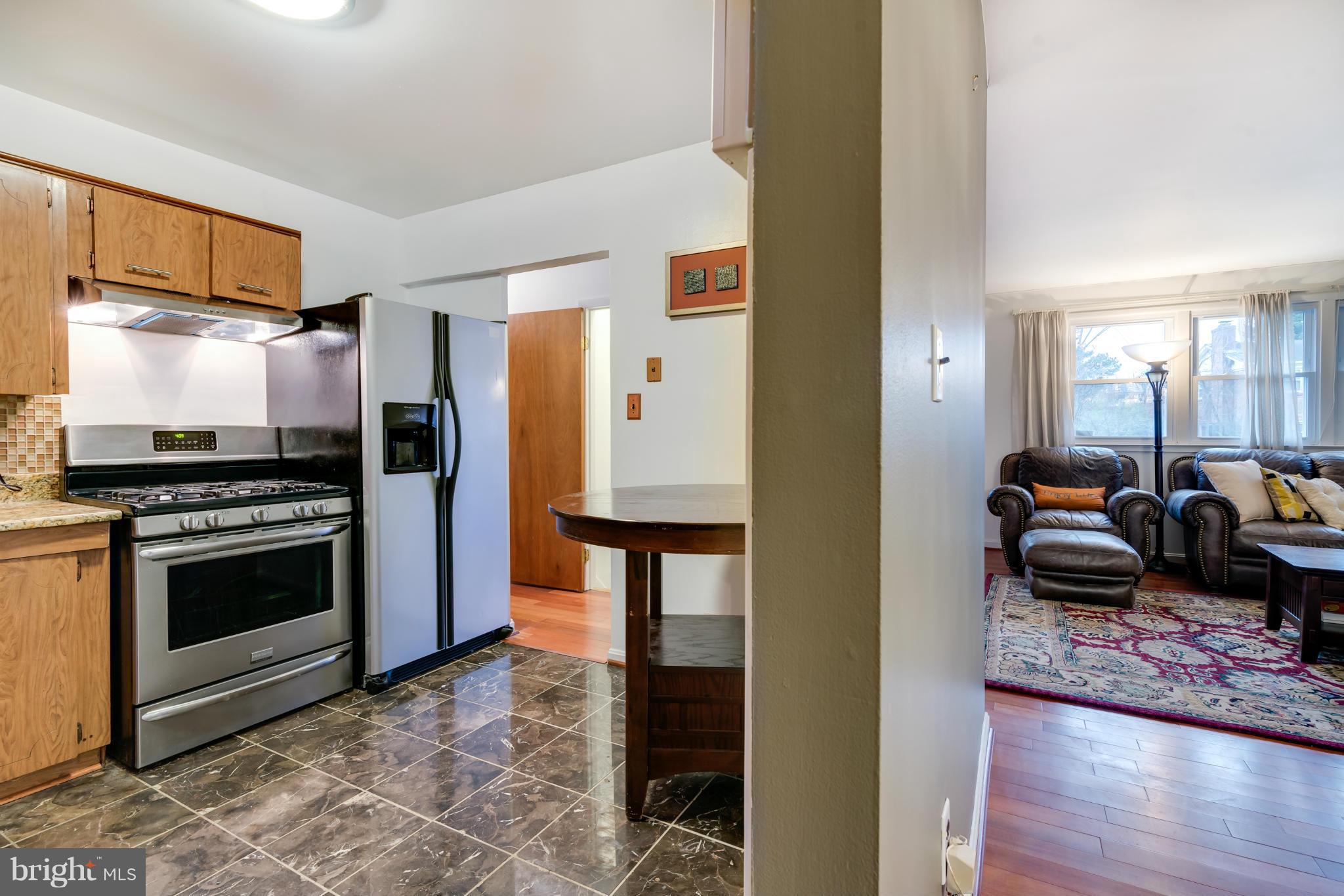 CHRIS MAR MANOR - Residential