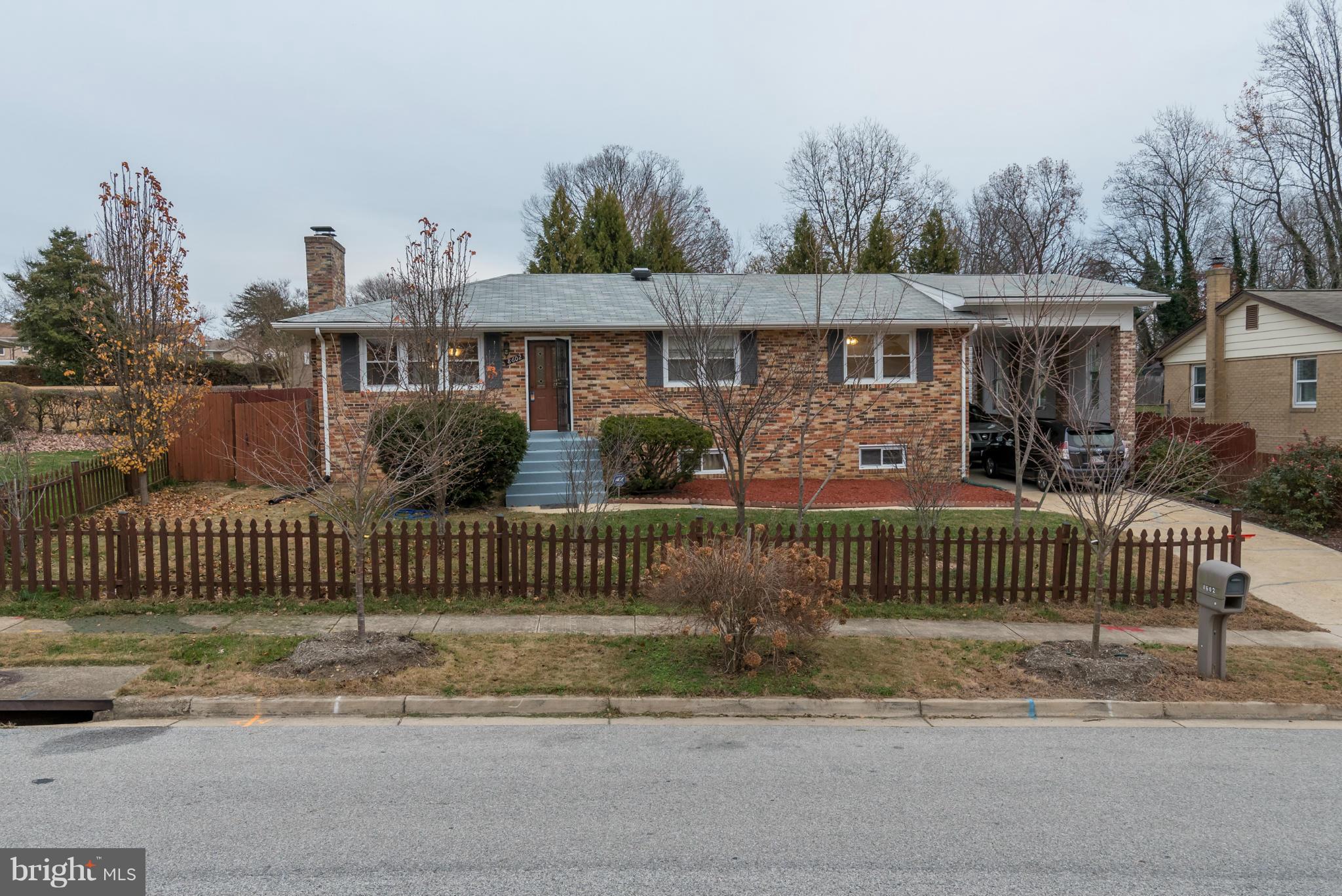 CHRIS MAR MANOR - Residential