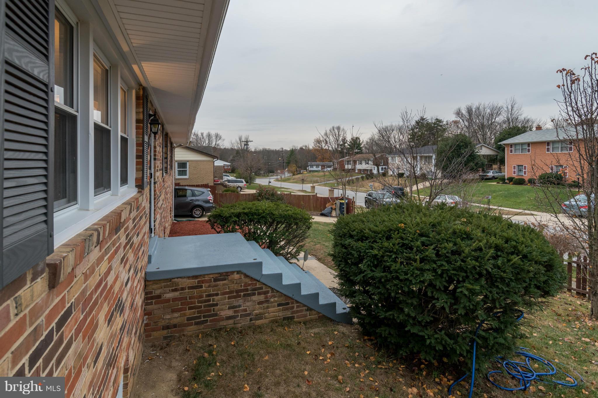 CHRIS MAR MANOR - Residential