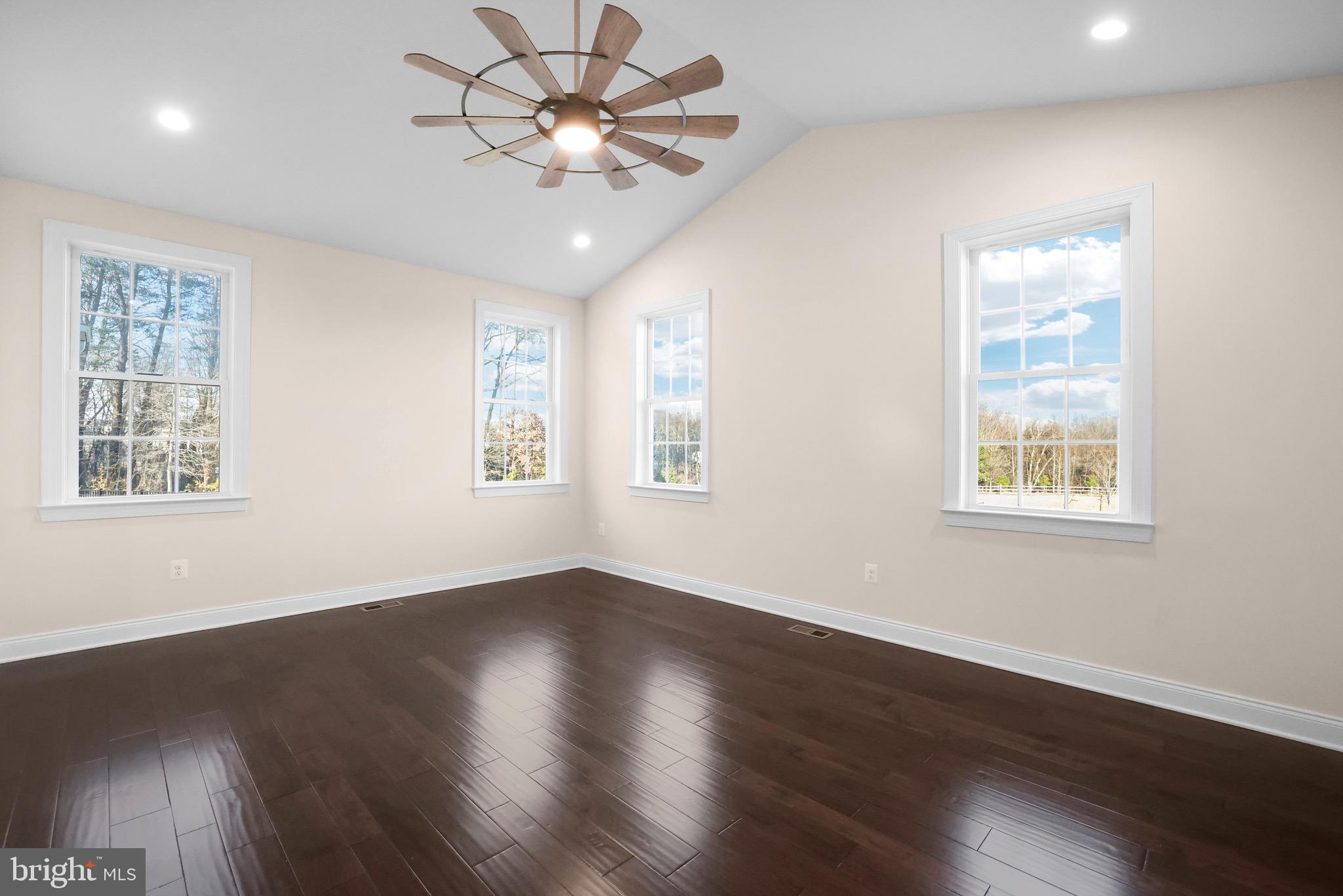 ARUNDEL FOREST - Residential