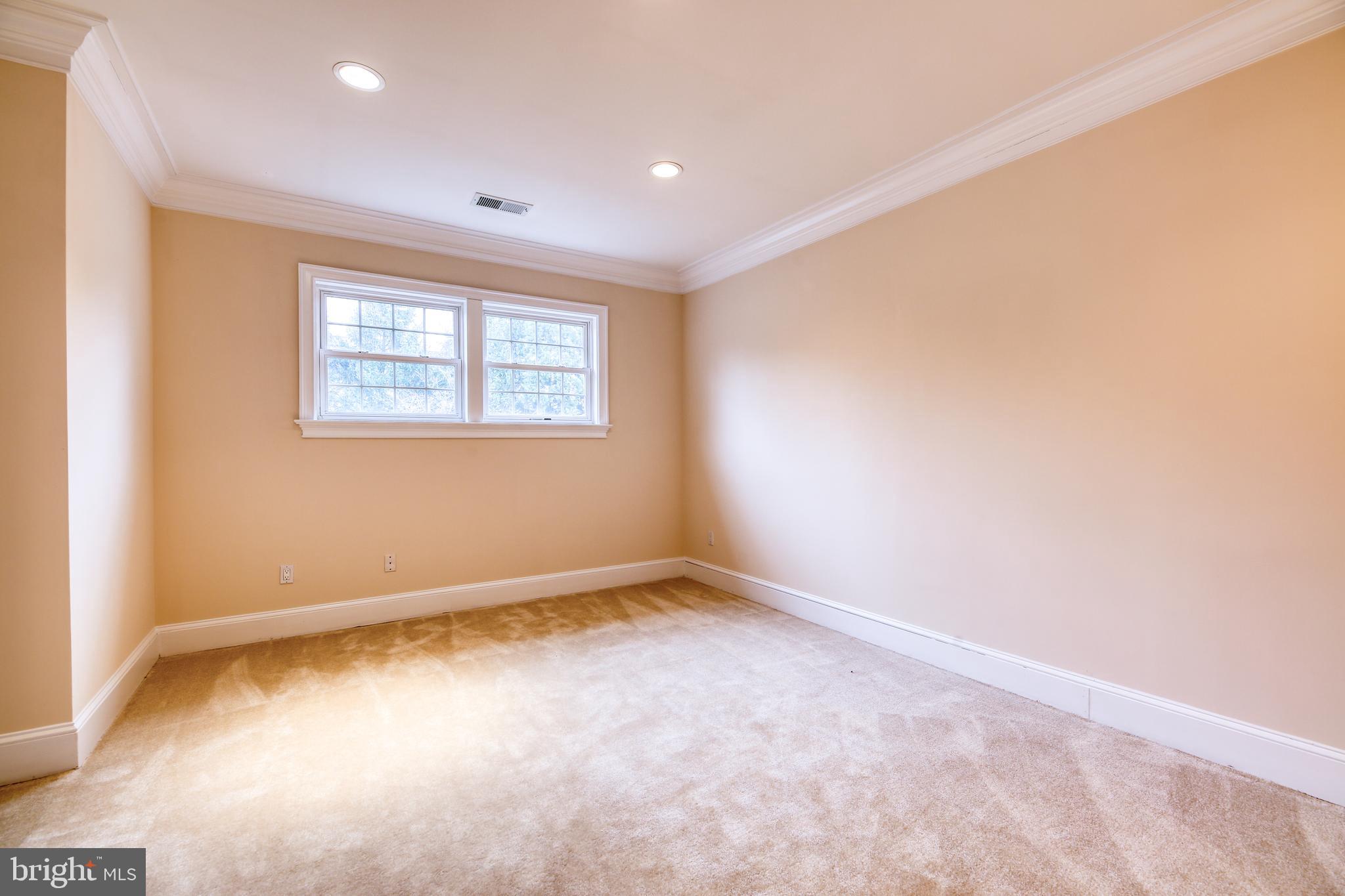 SENECA GREEN - Residential