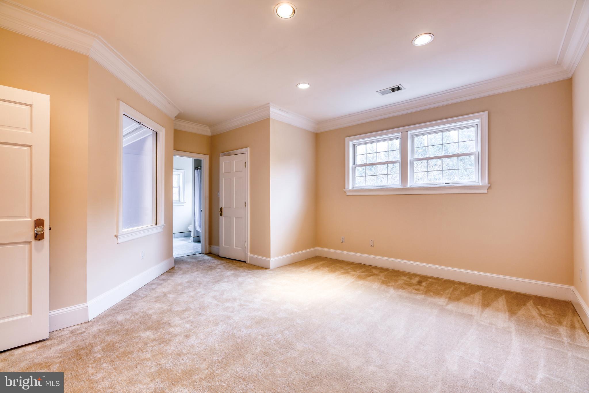 SENECA GREEN - Residential