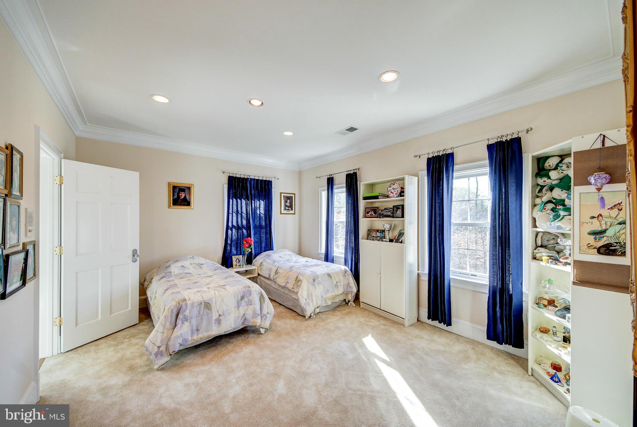 SENECA GREEN - Residential