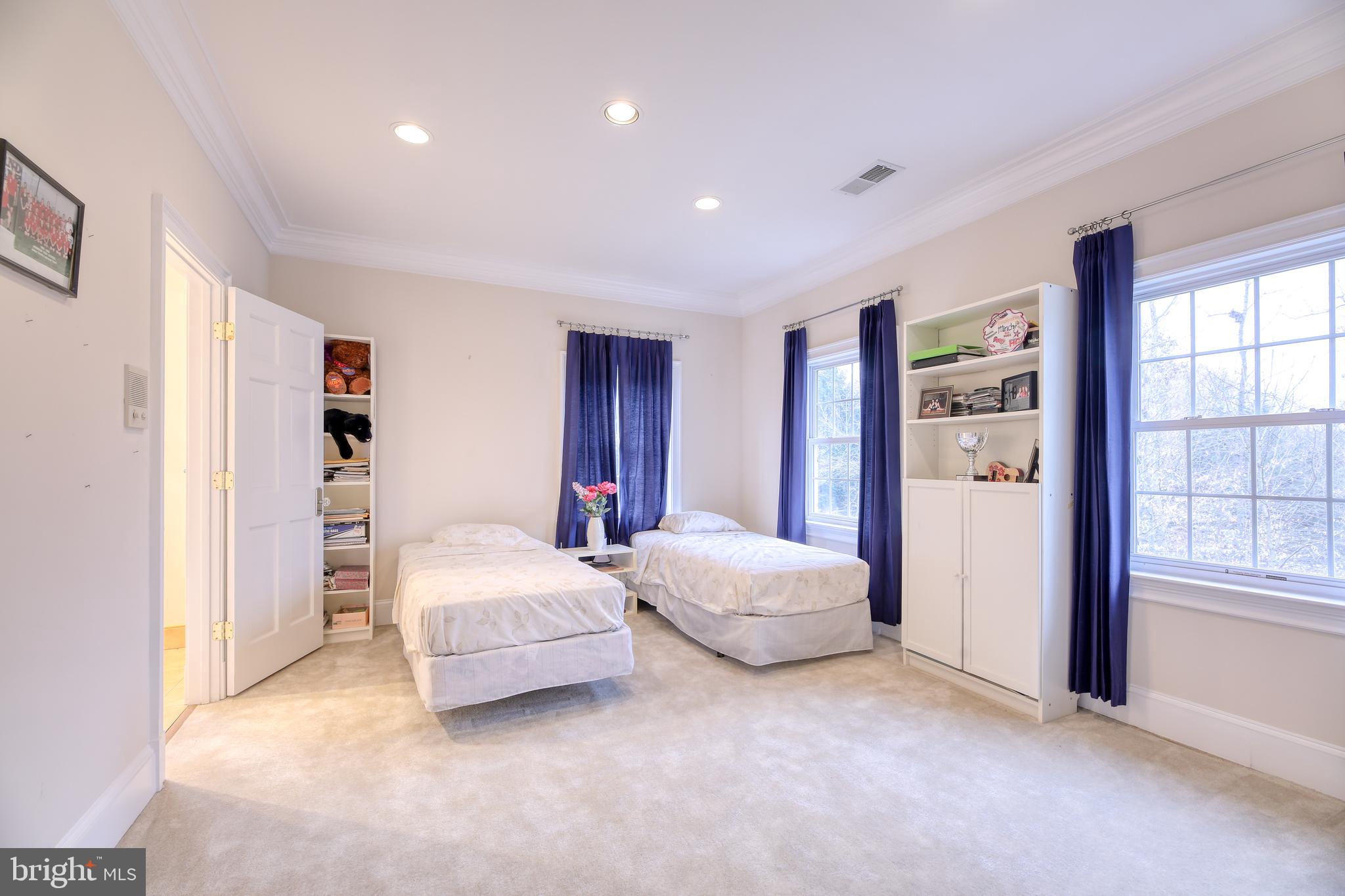 SENECA GREEN - Residential