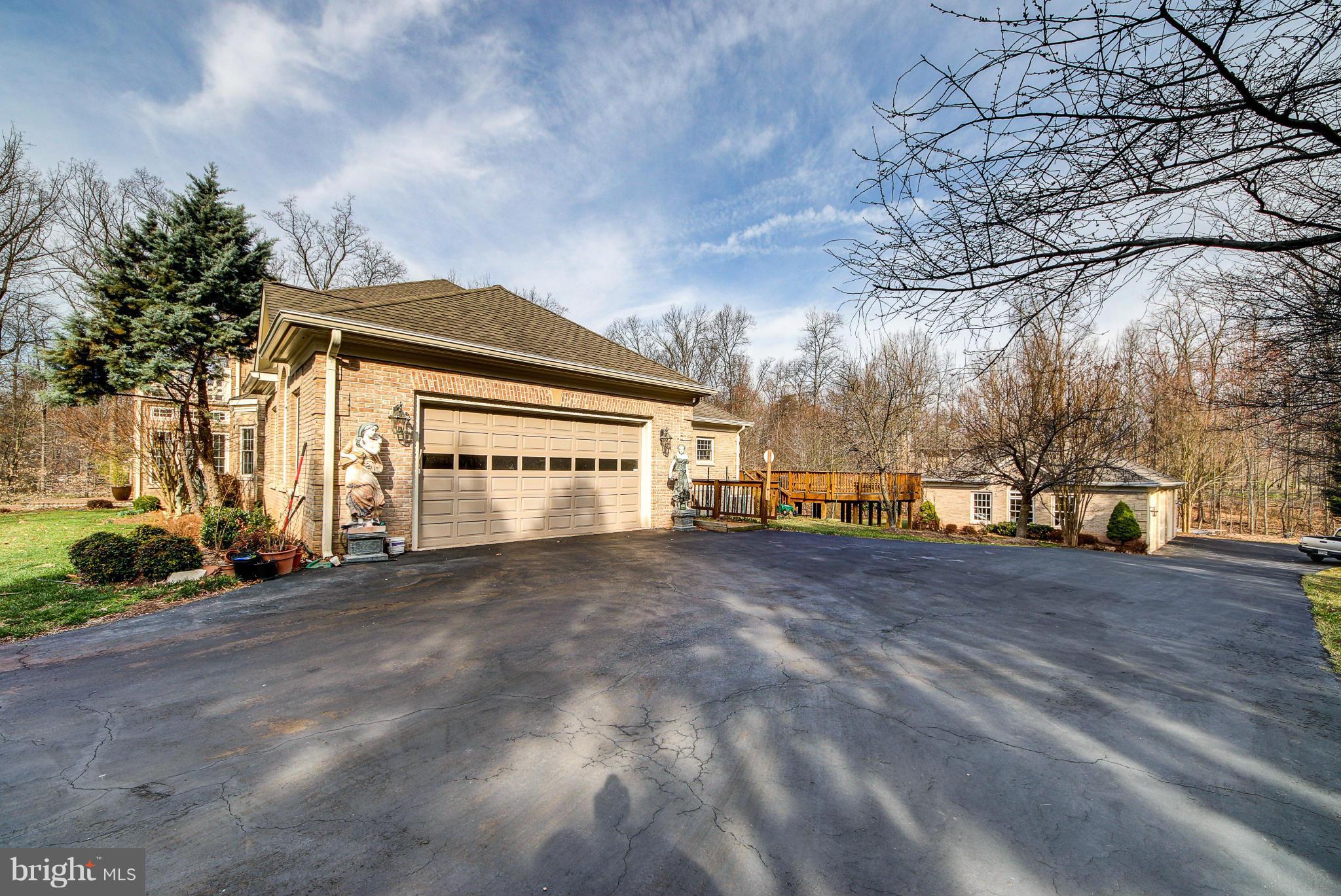 SENECA GREEN - Residential