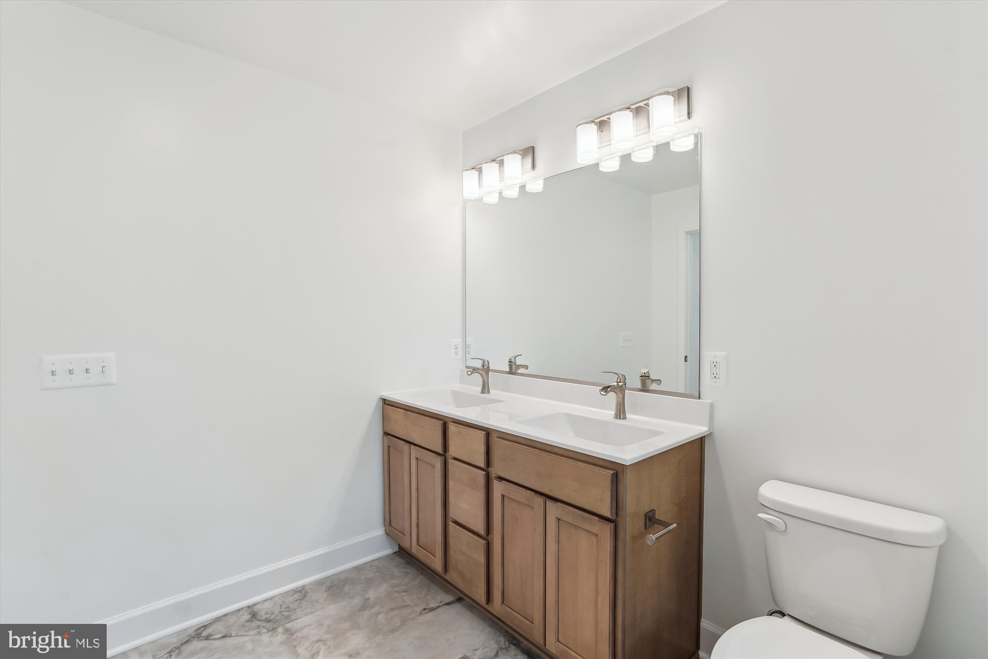 RILLHURST - Residential