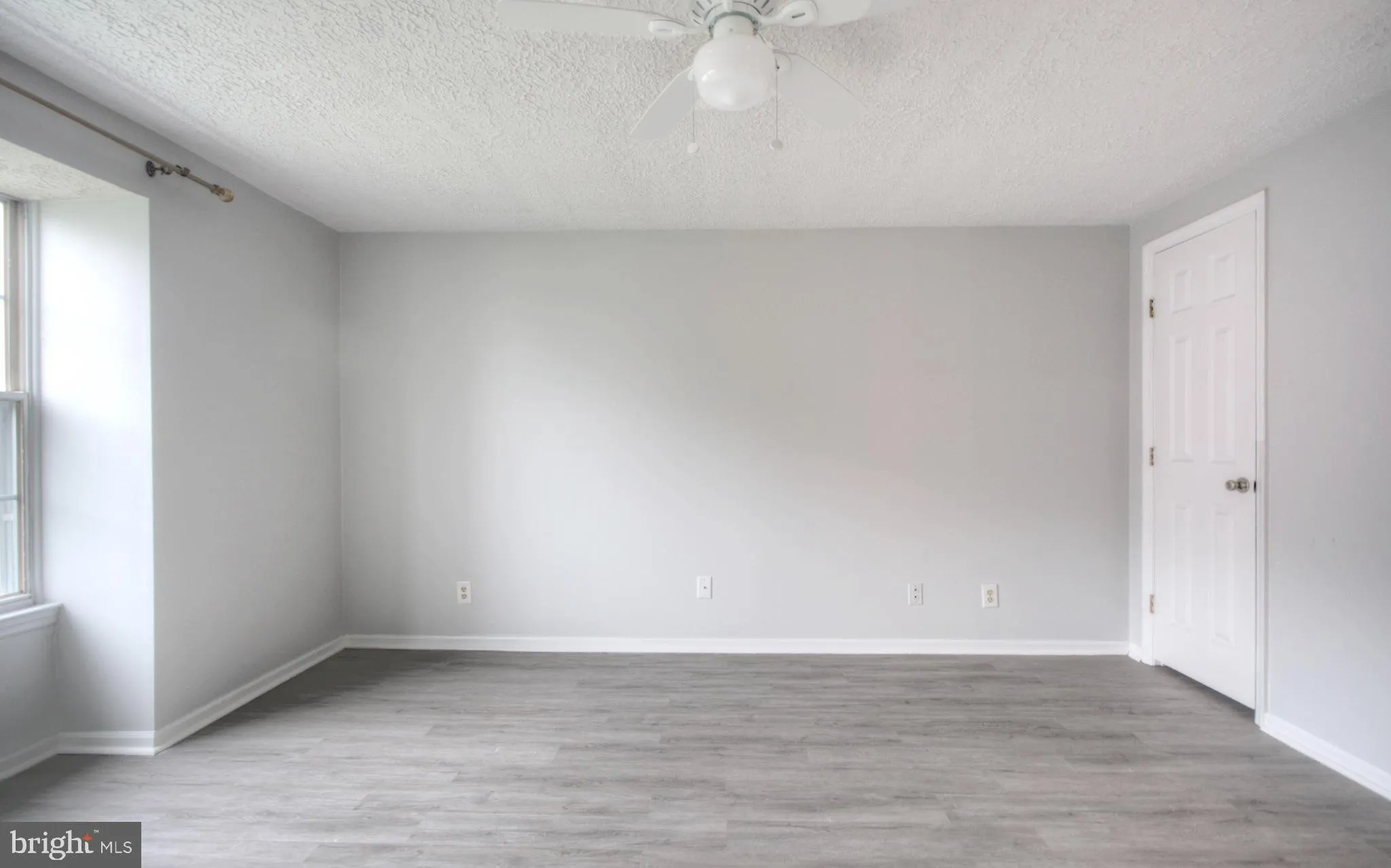 Sicklerville, New Jersey 08081, United States, 2 Bedrooms Bedrooms, ,2 BathroomsBathrooms,Residential,Pending,114325