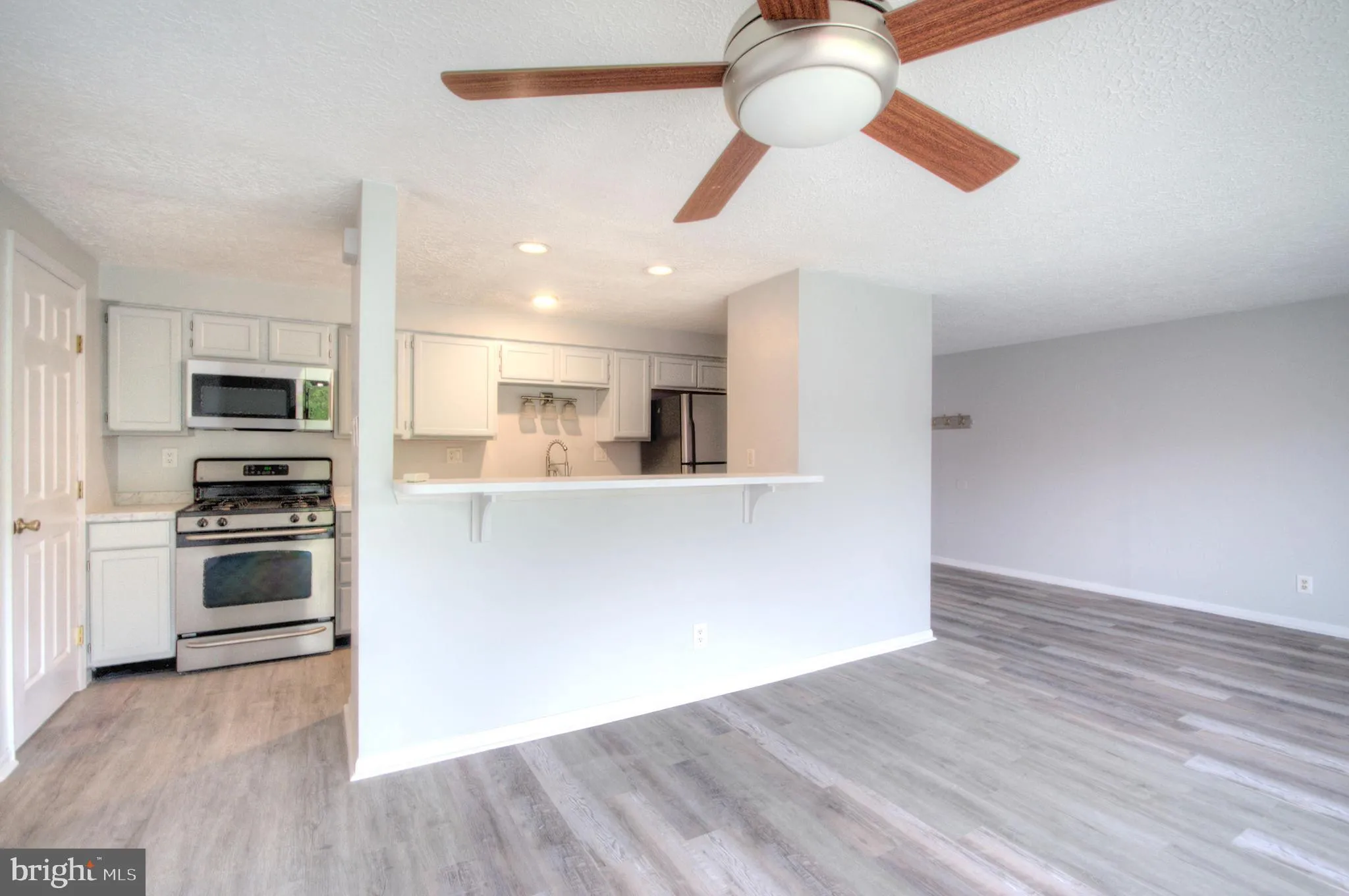 Sicklerville, New Jersey 08081, United States, 2 Bedrooms Bedrooms, ,2 BathroomsBathrooms,Residential,Pending,114325