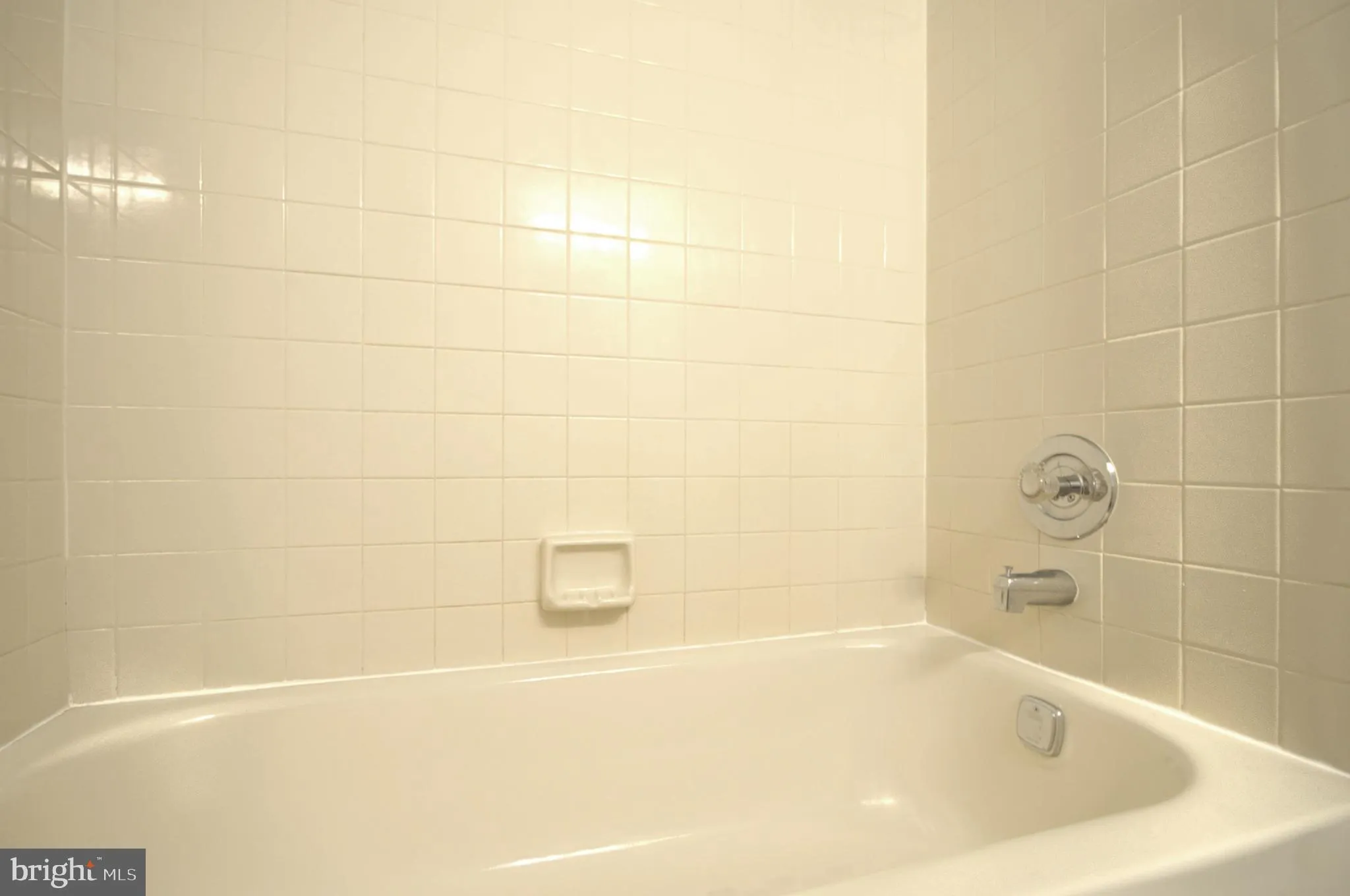 Sicklerville, New Jersey 08081, United States, 2 Bedrooms Bedrooms, ,2 BathroomsBathrooms,Residential,Pending,114325