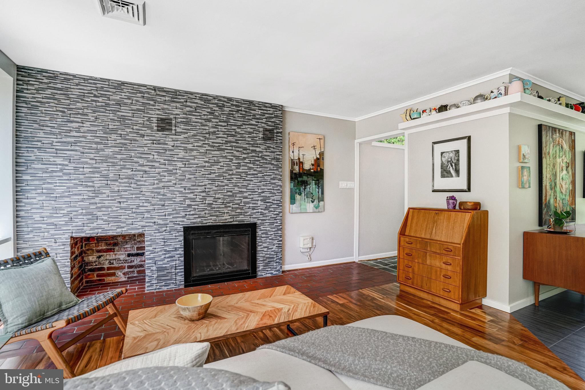 1937 MARTHAS ROAD