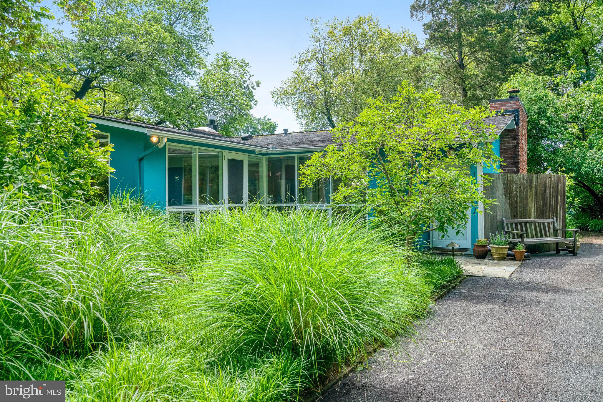 1937 MARTHAS ROAD