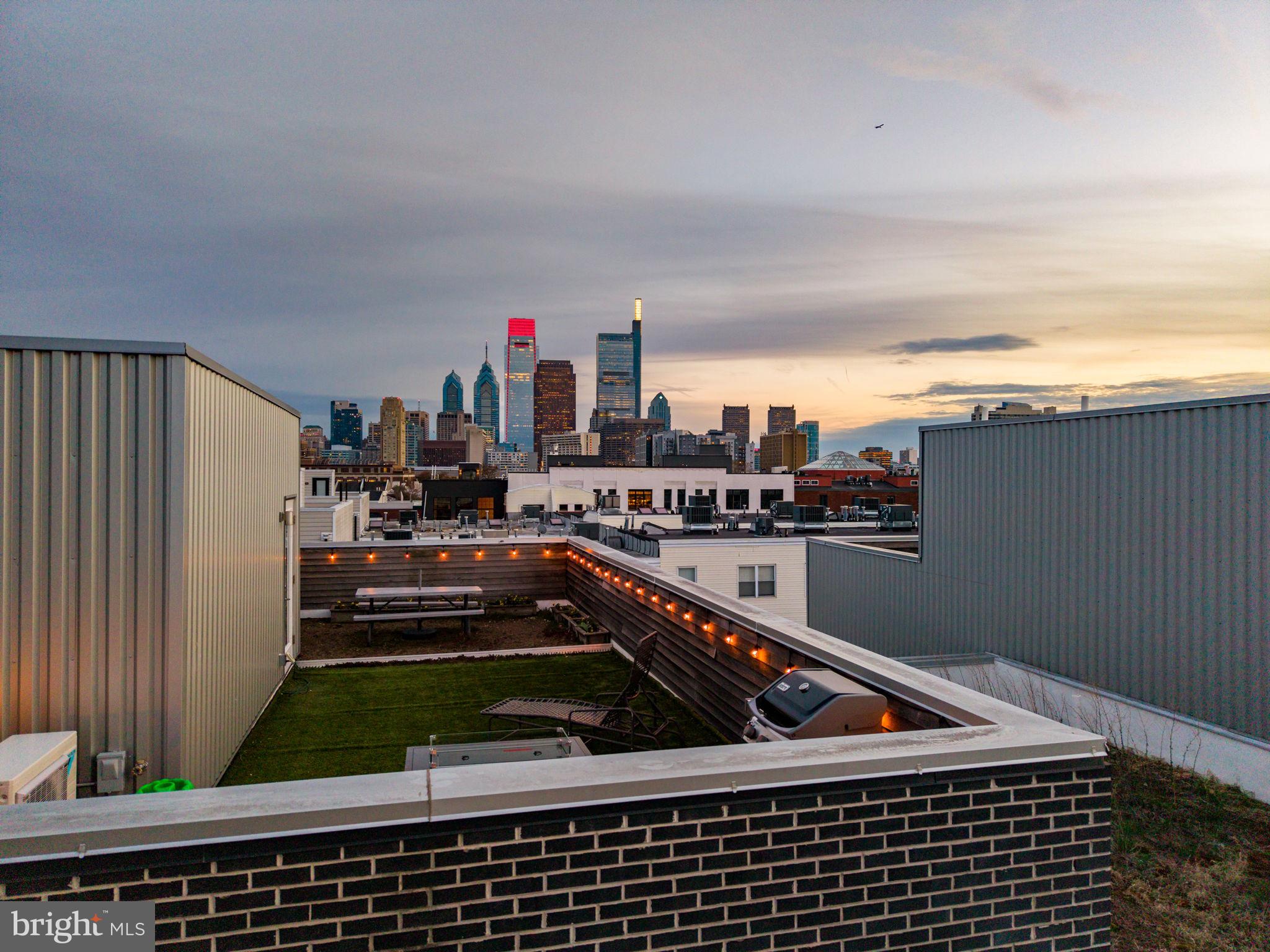 FAIRMOUNT - Residential