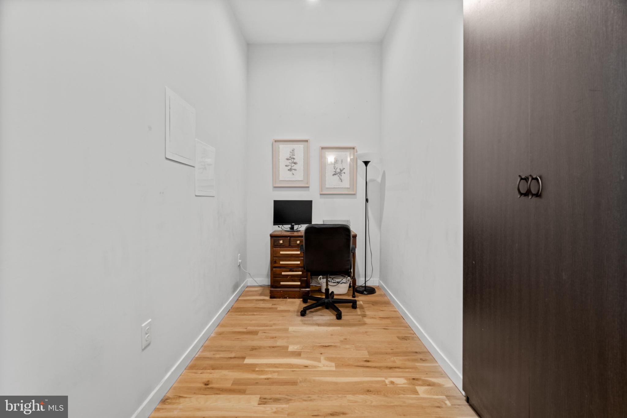 FAIRMOUNT - Residential