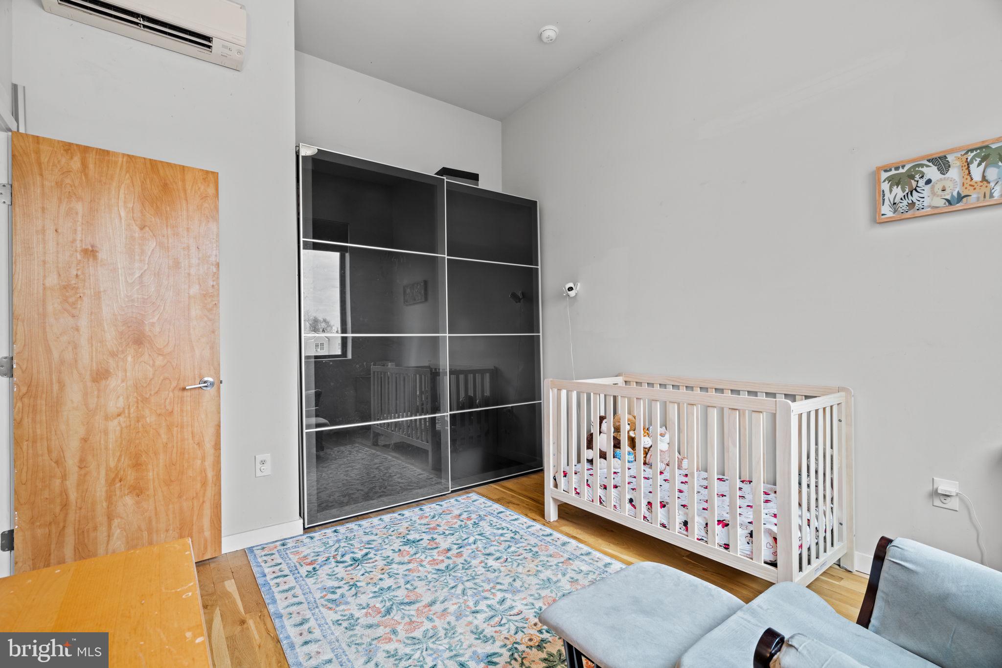 FAIRMOUNT - Residential