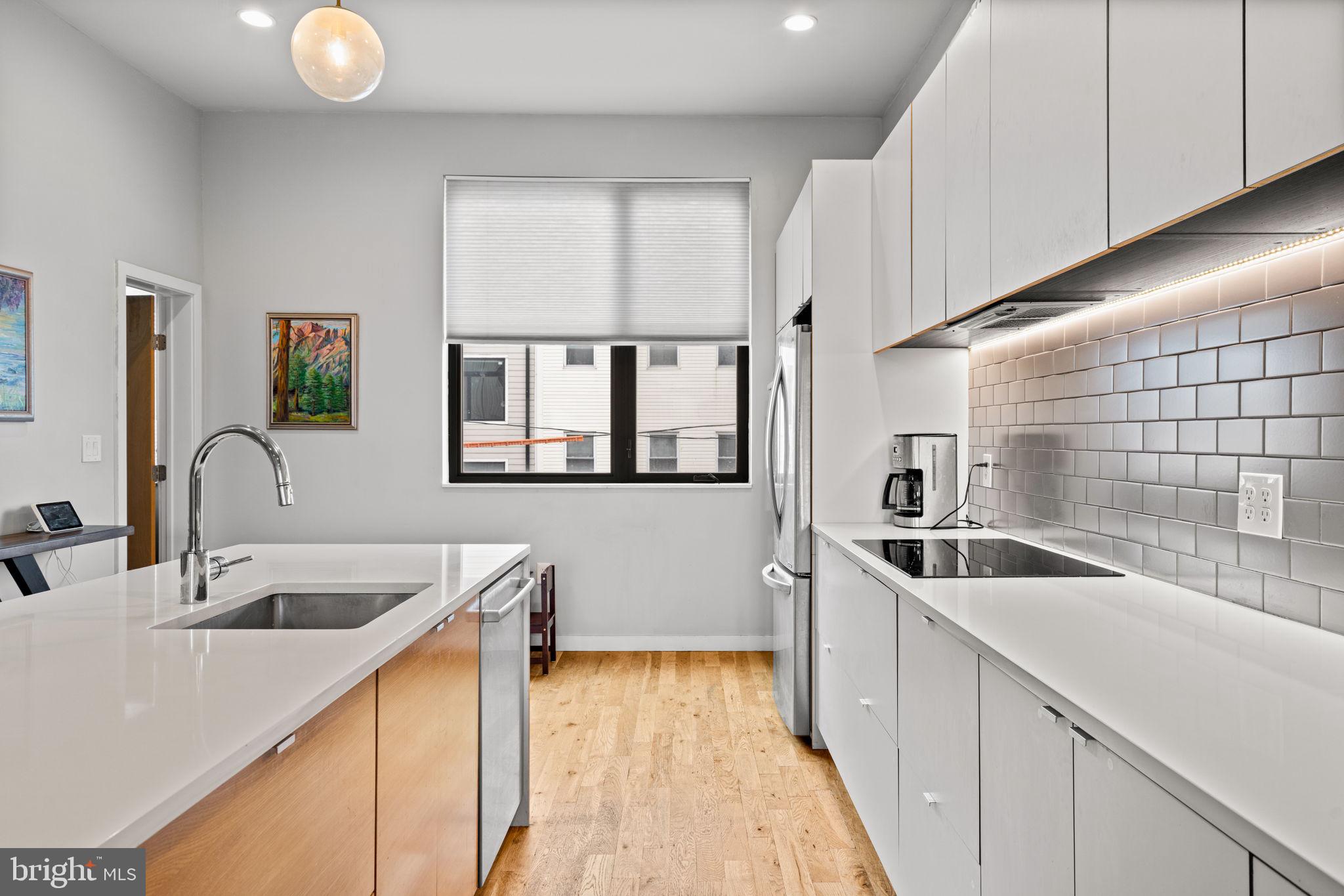 FAIRMOUNT - Residential