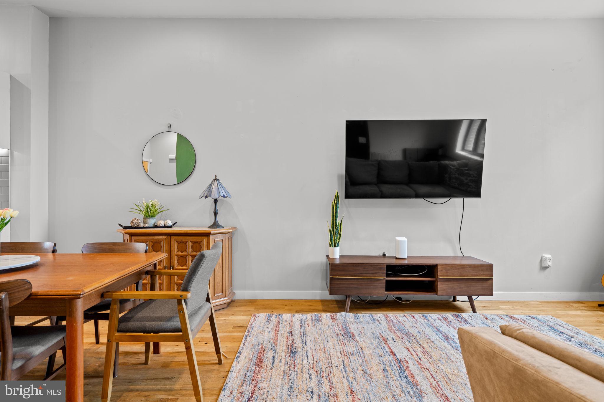 FAIRMOUNT - Residential