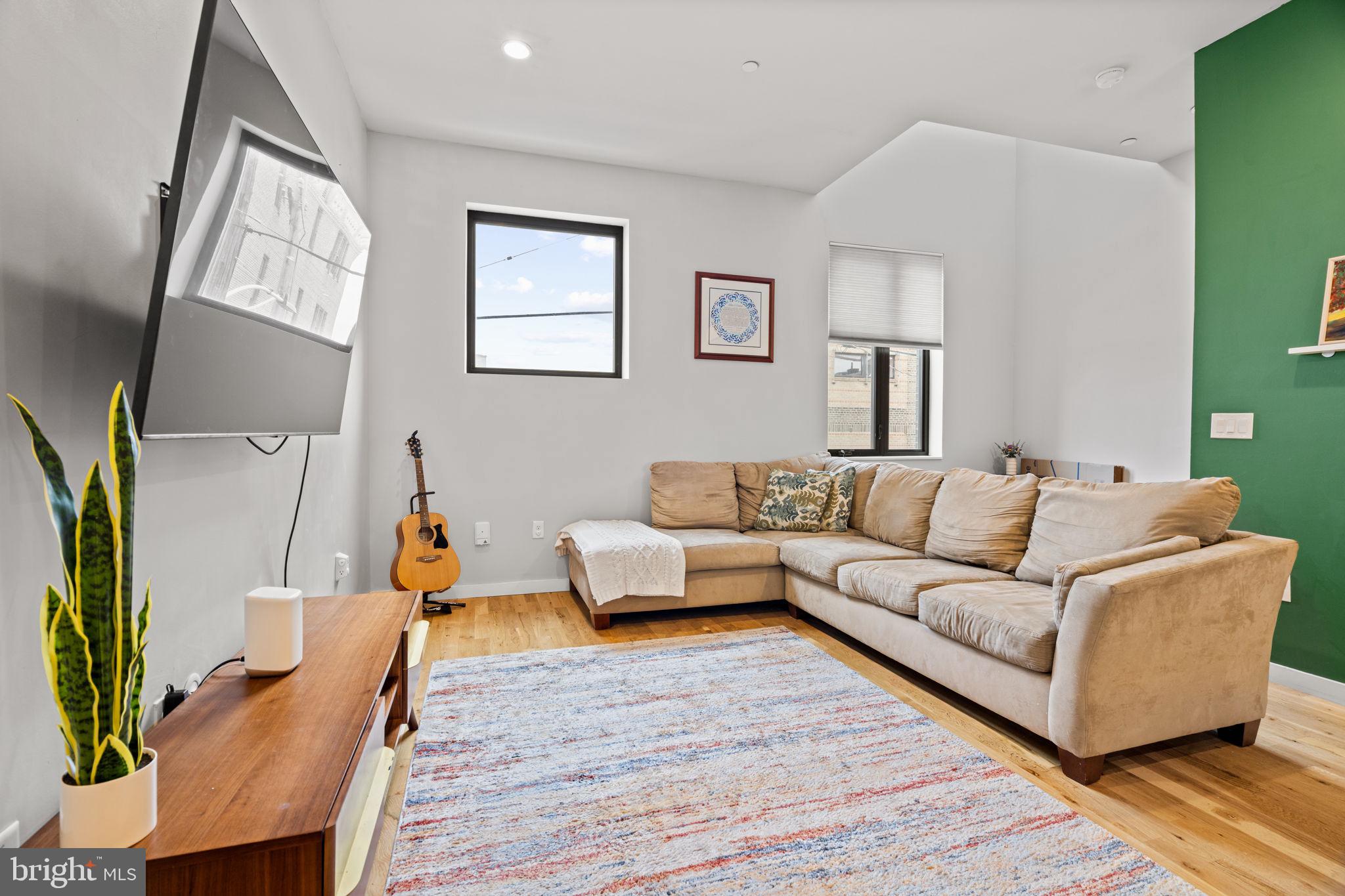 FAIRMOUNT - Residential