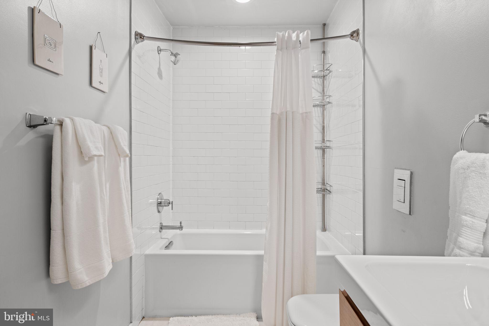 FAIRMOUNT - Residential