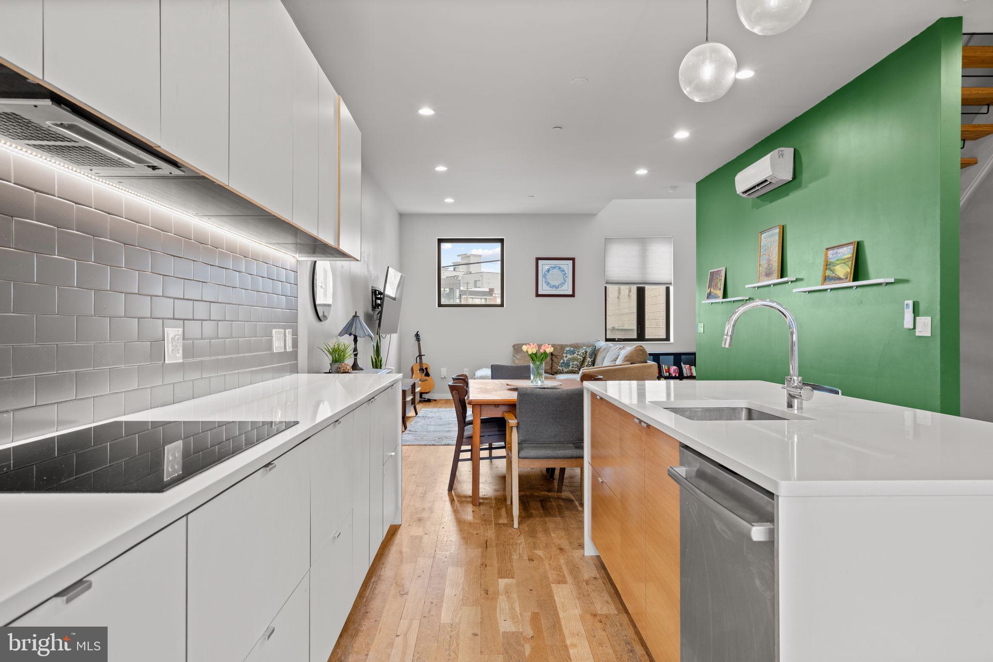 FAIRMOUNT - Residential