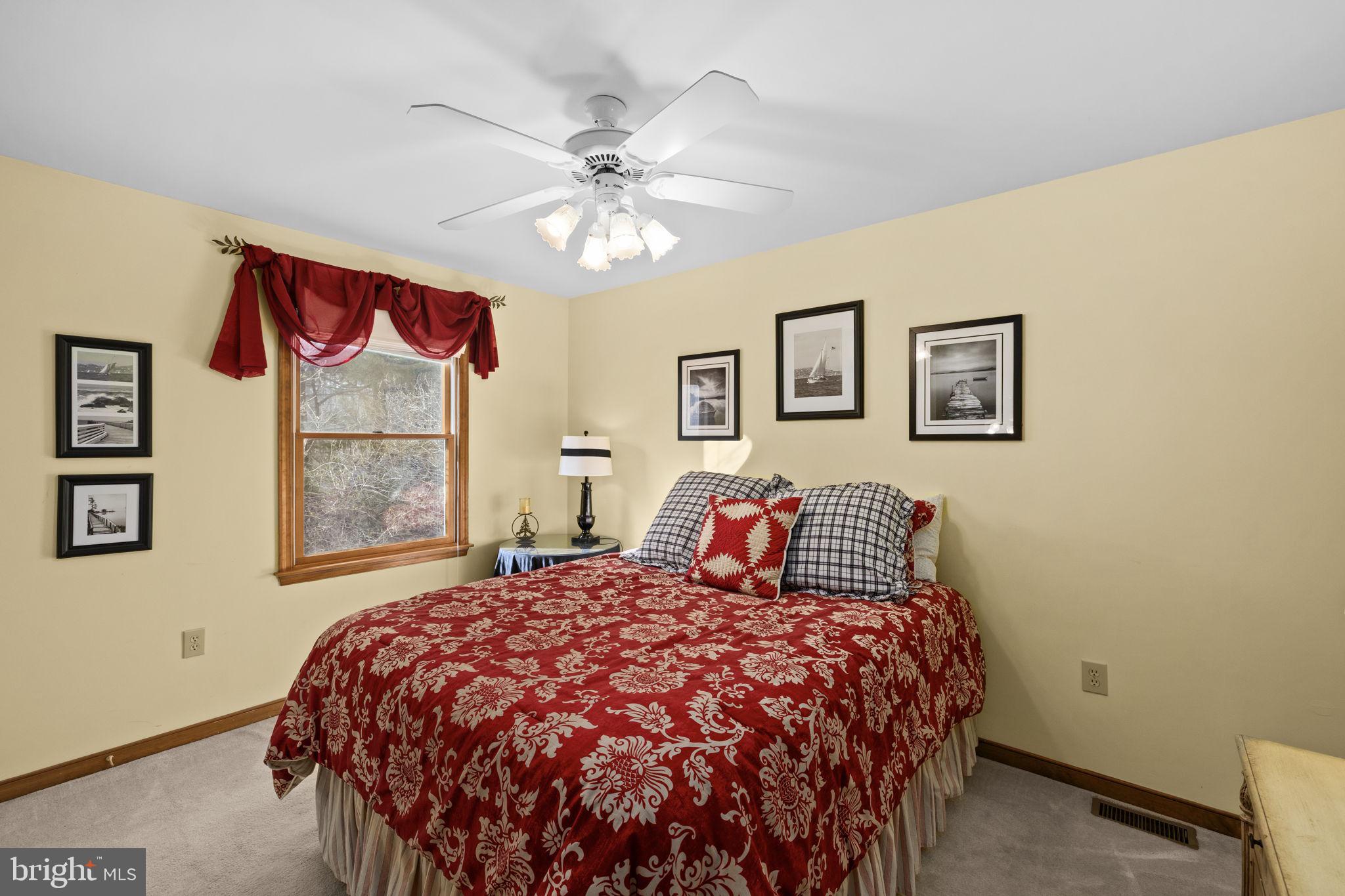 WATERSIDE - Residential