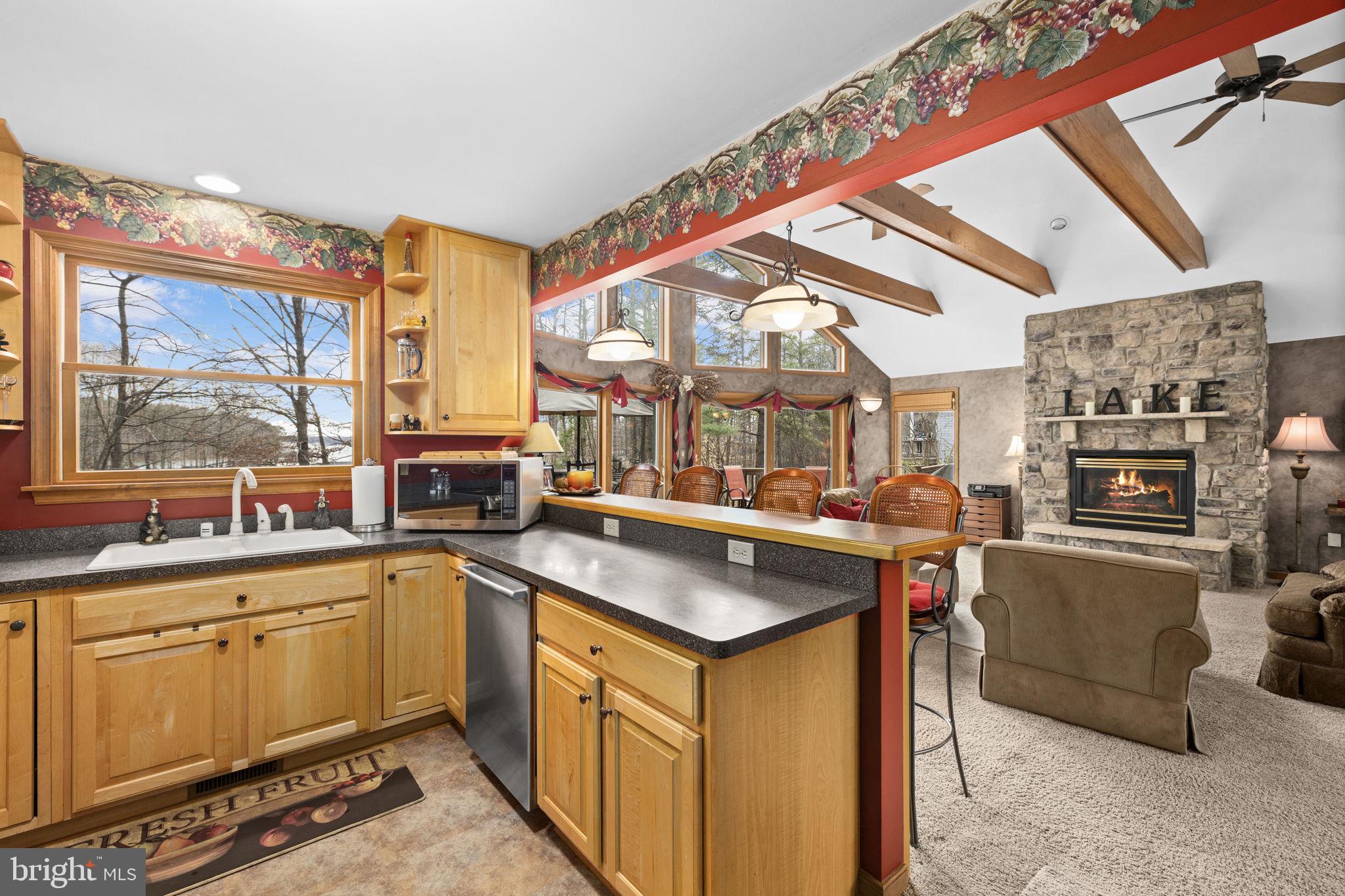 WATERSIDE - Residential