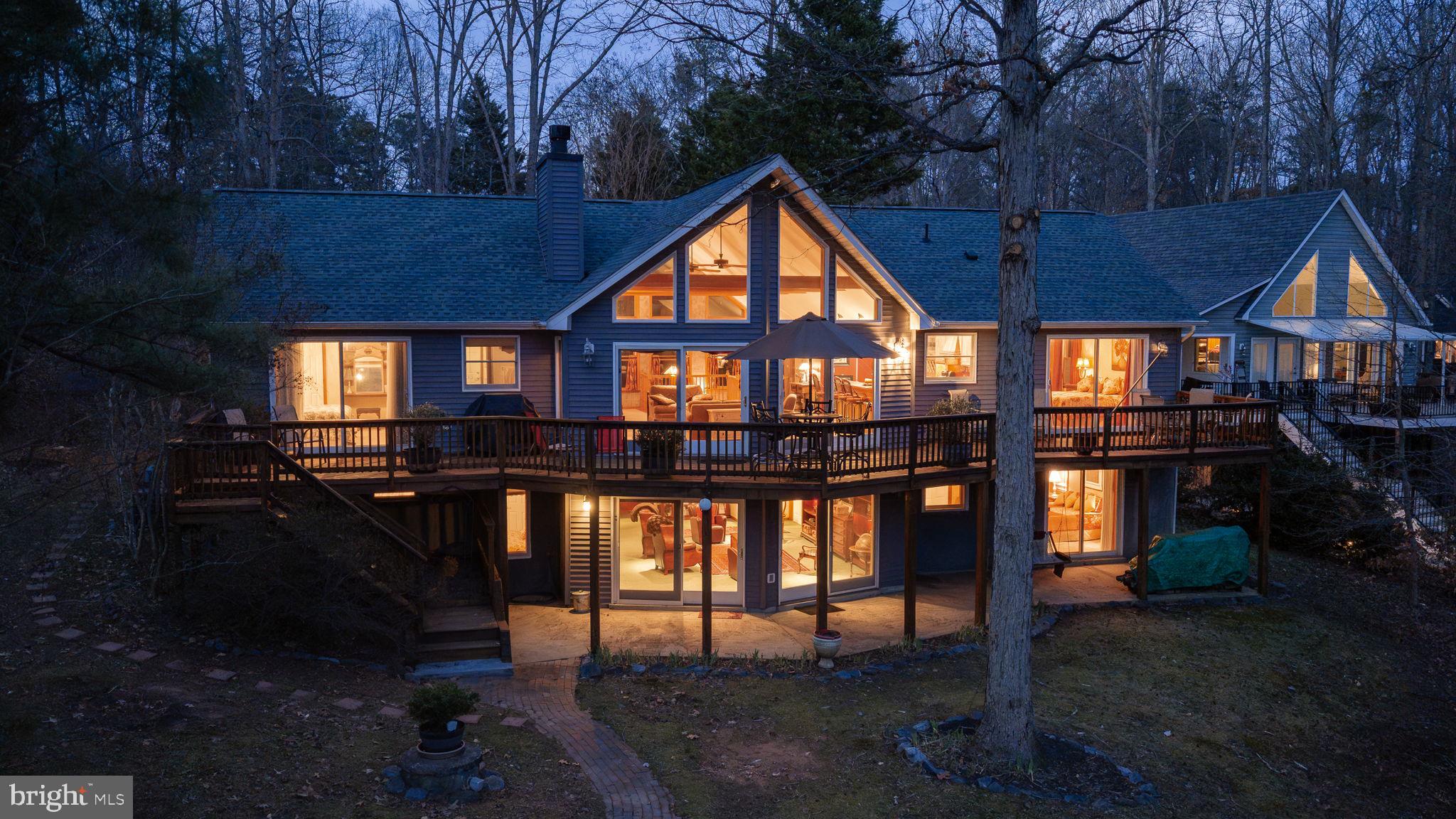 WATERSIDE - Residential