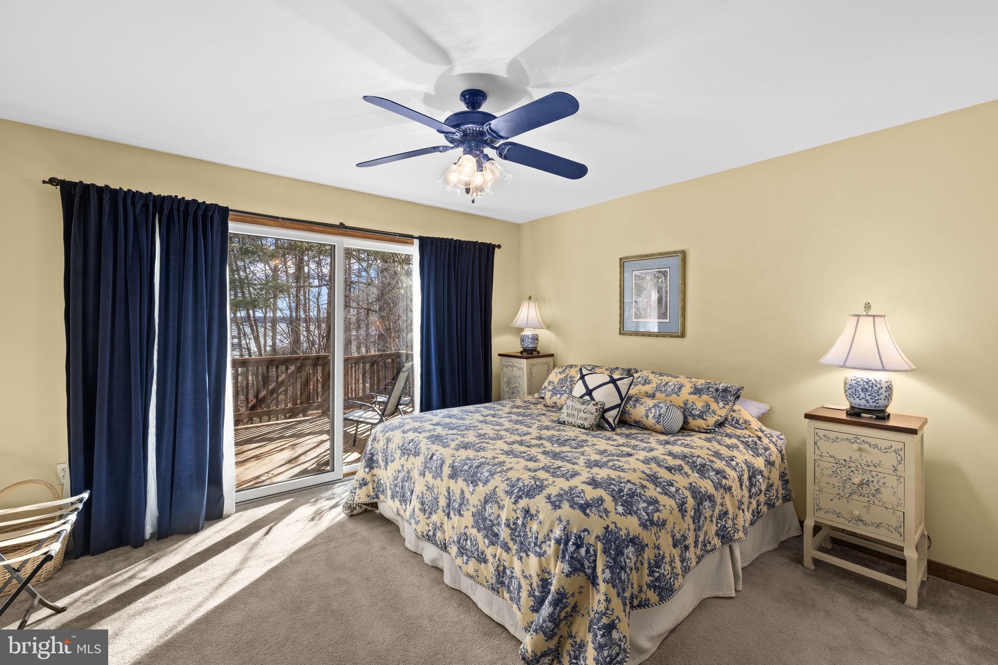 WATERSIDE - Residential