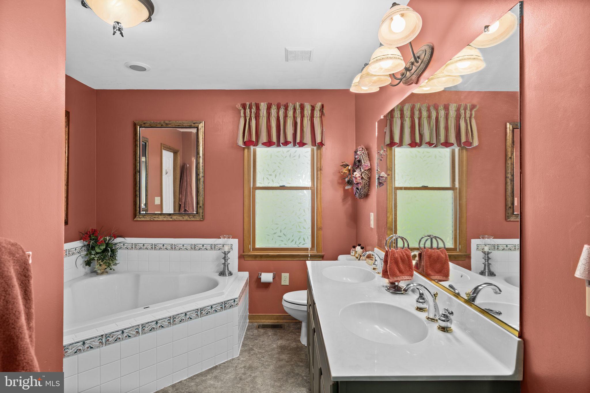 WATERSIDE - Residential