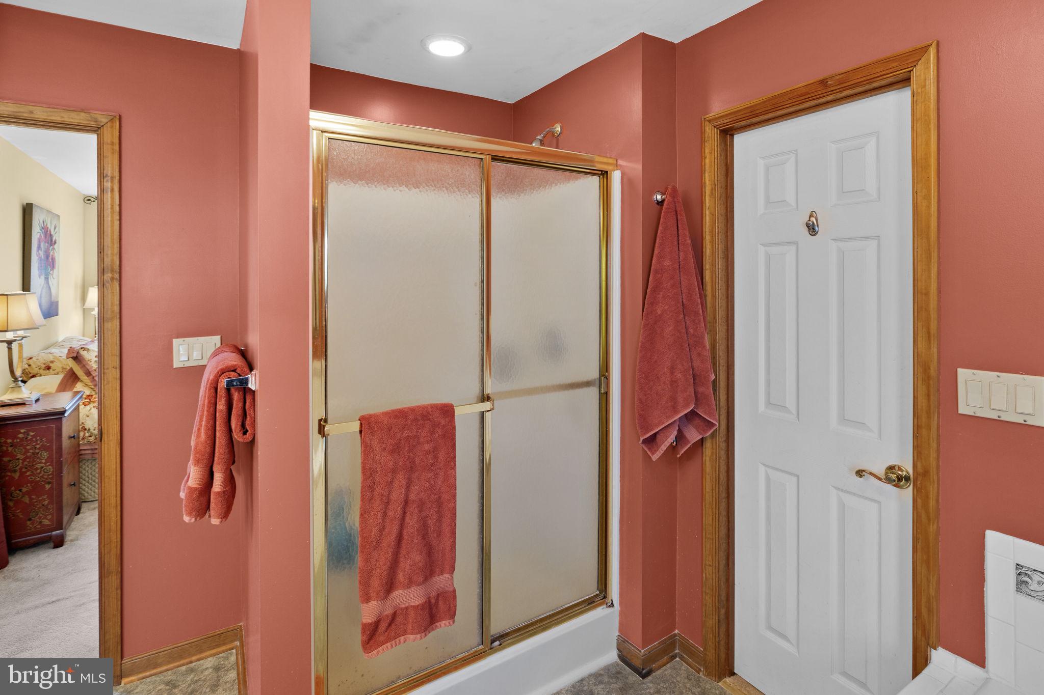 WATERSIDE - Residential