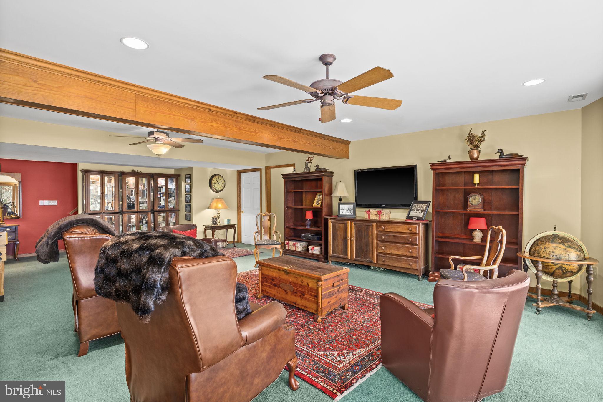 WATERSIDE - Residential