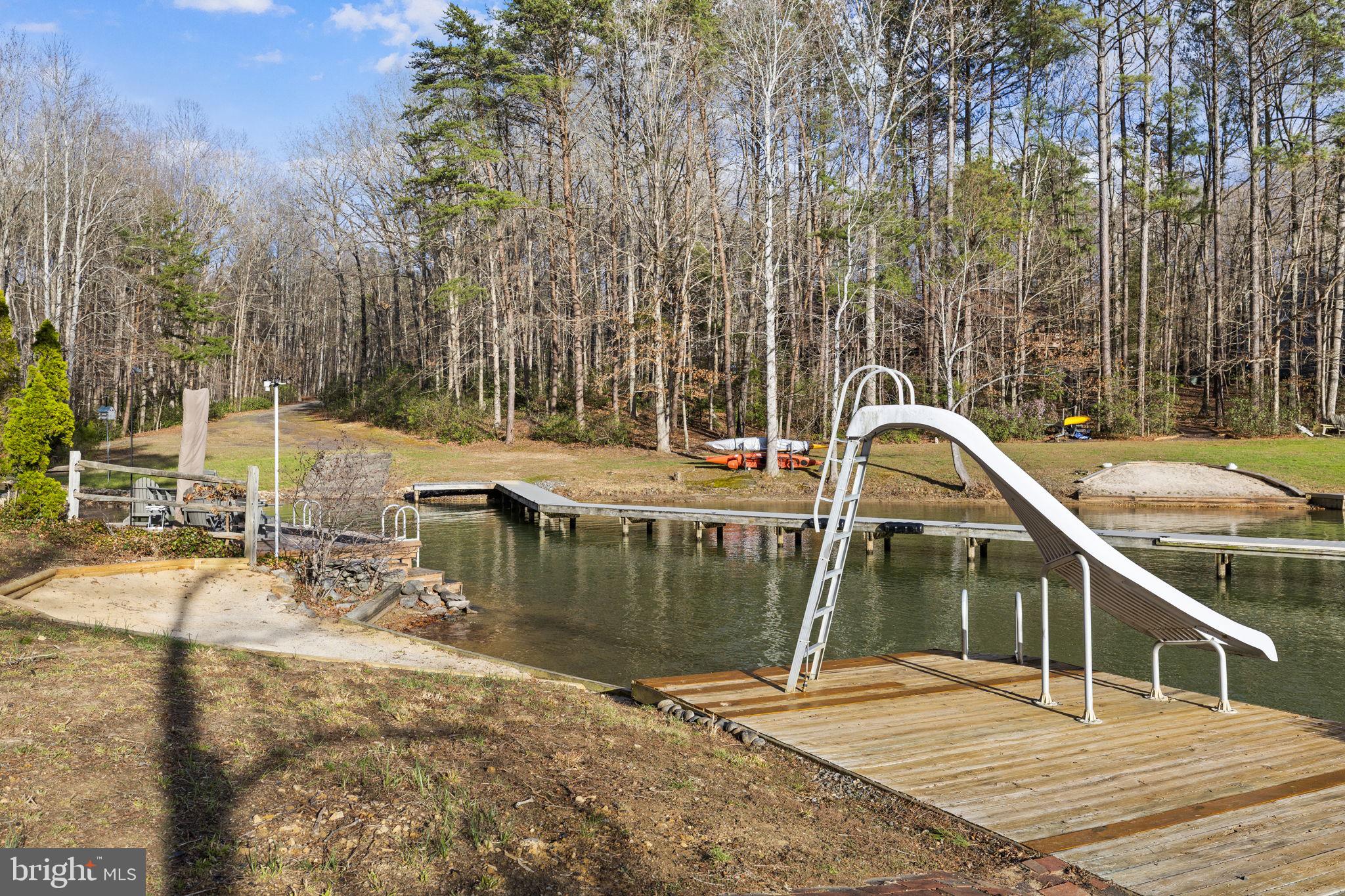 WATERSIDE - Residential