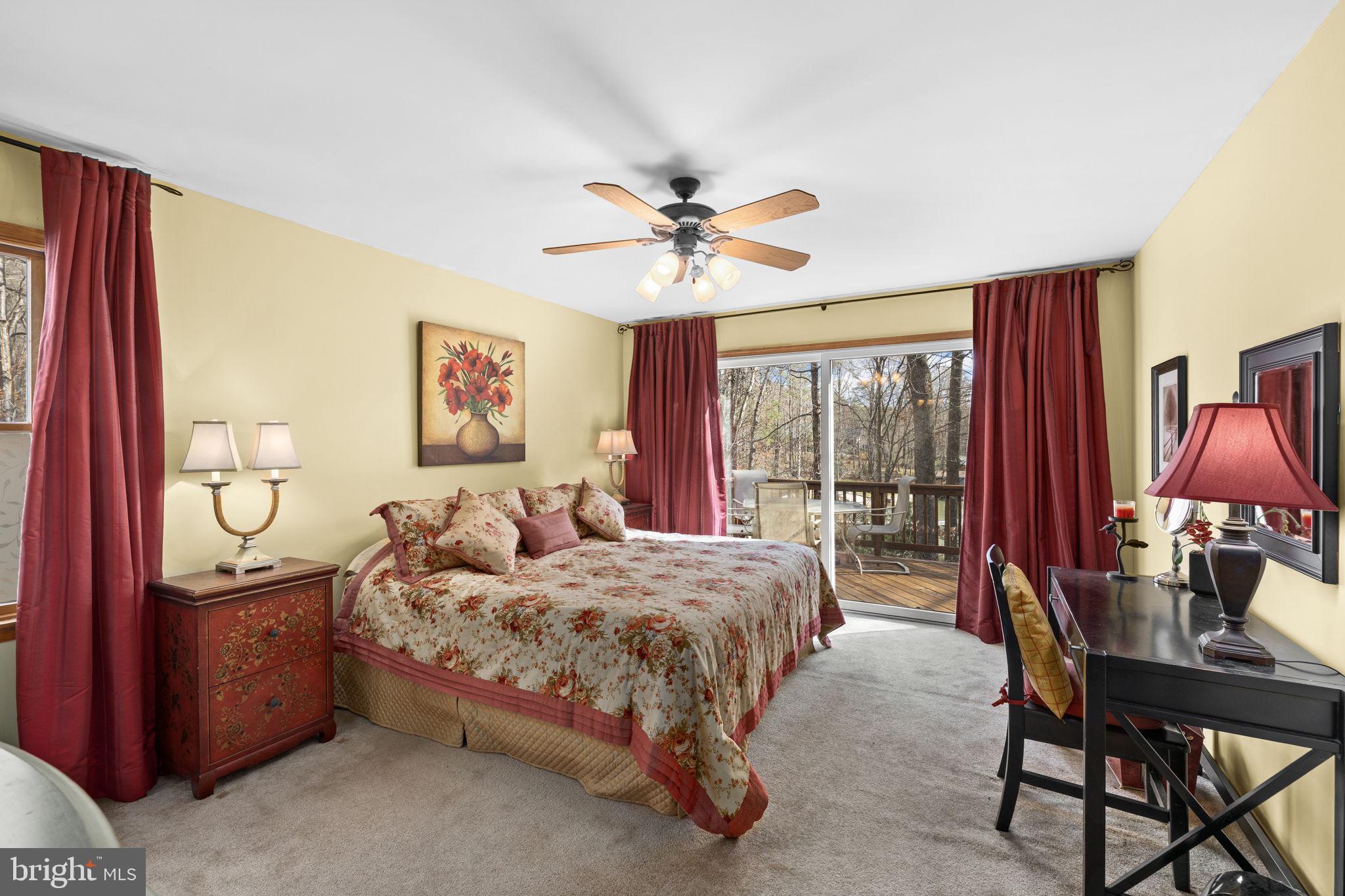 WATERSIDE - Residential