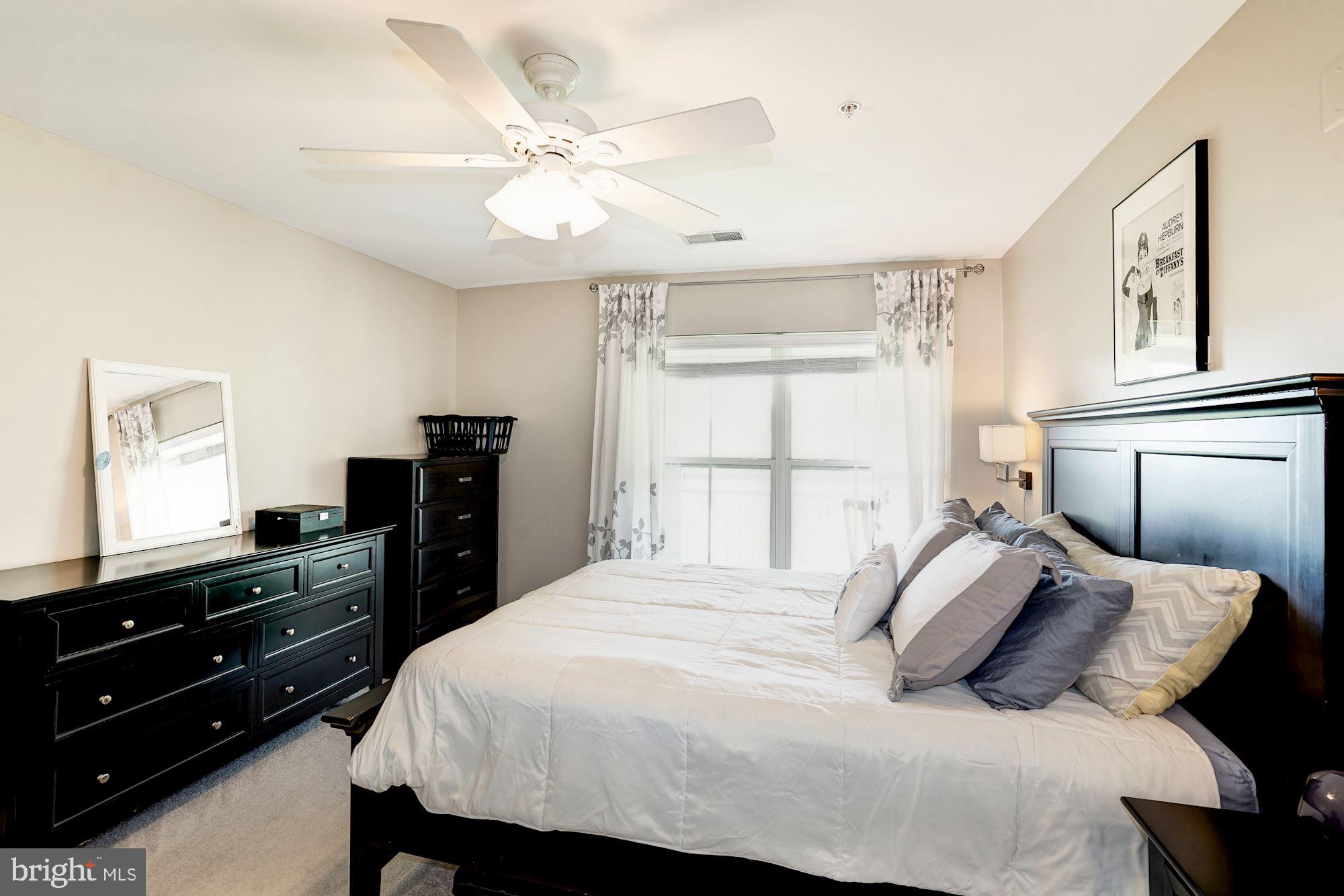 CAMERON STATION - Residential