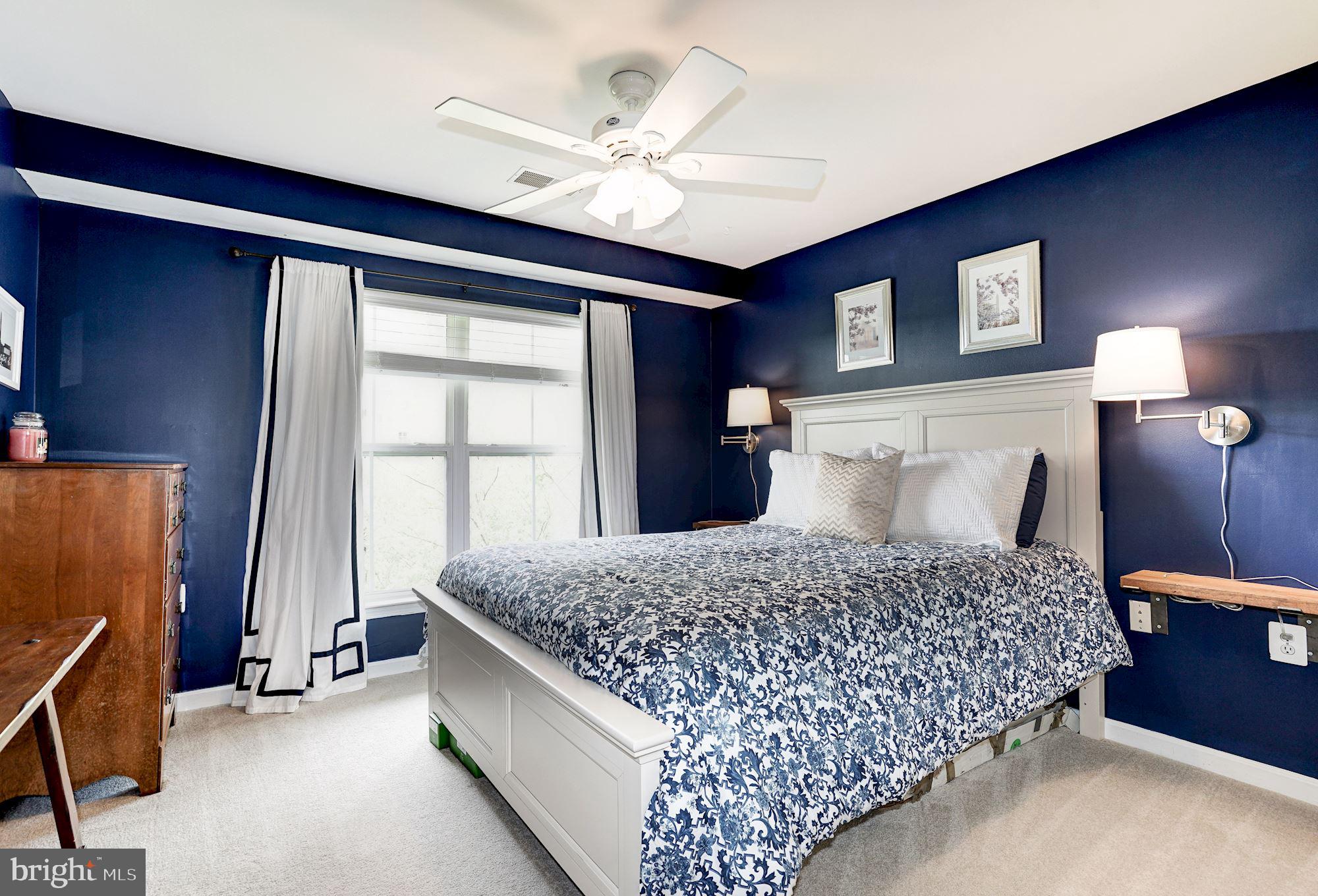 CAMERON STATION - Residential