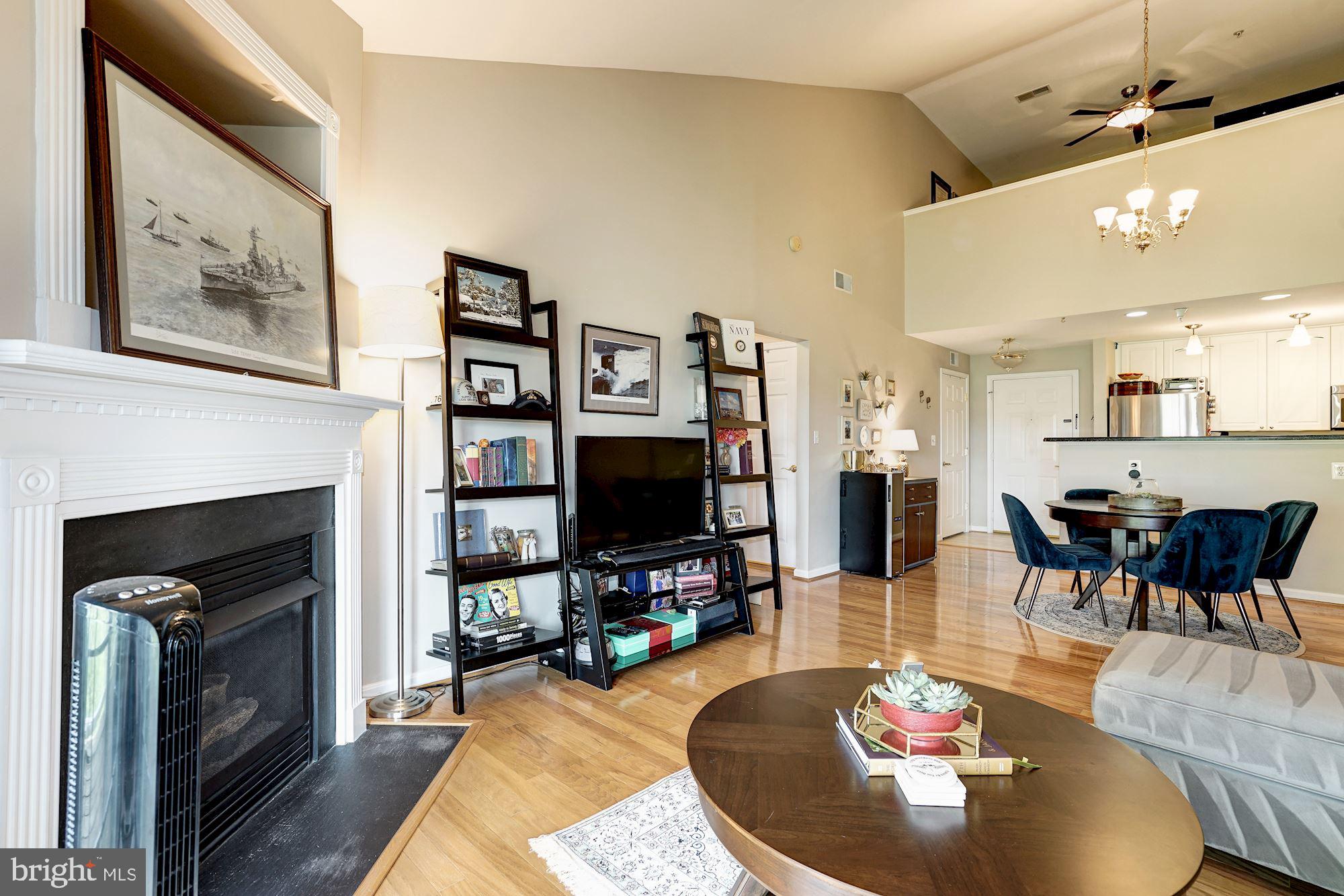 CAMERON STATION - Residential